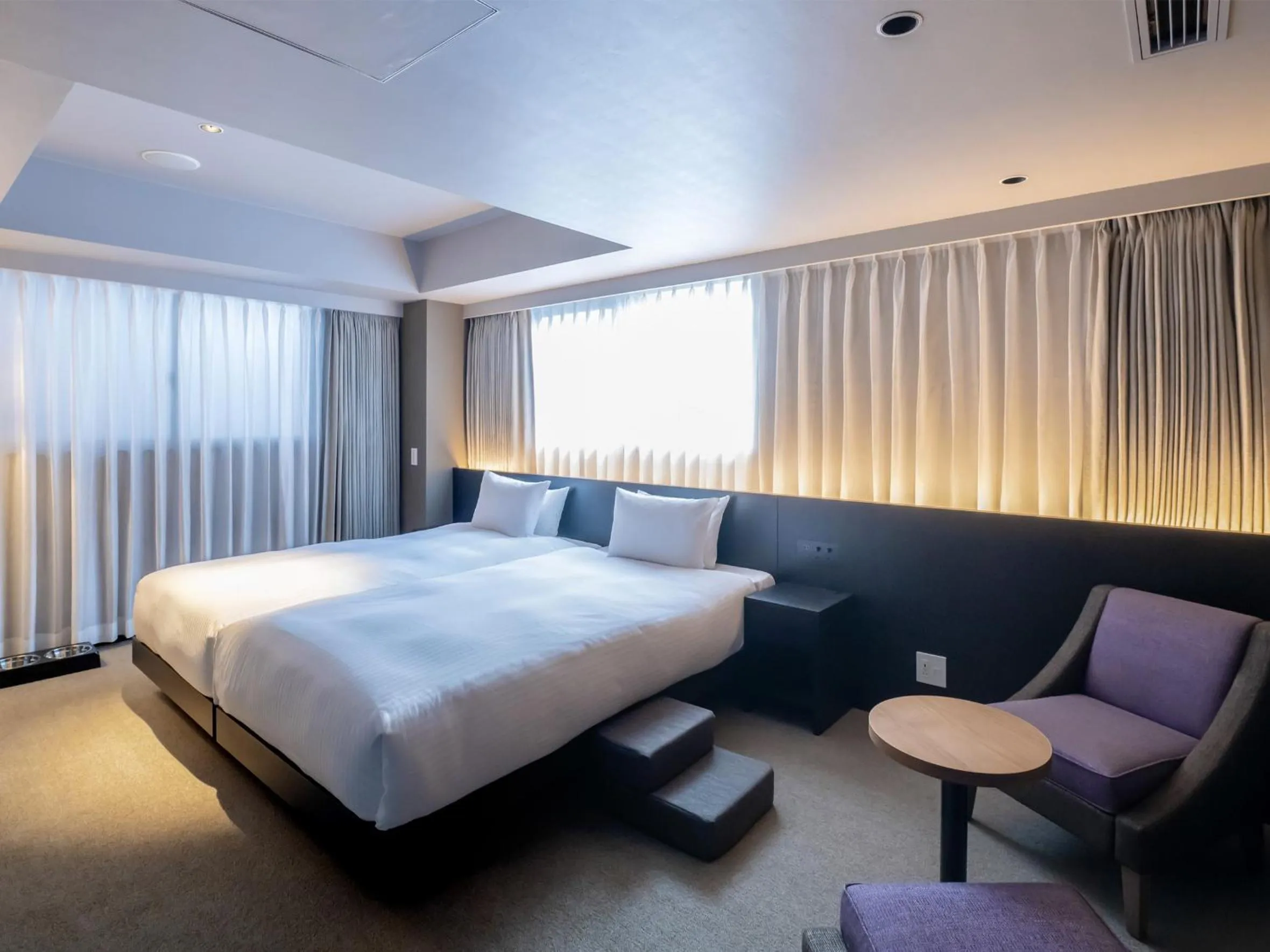 Bedroom, Bed in hotel anddoggy Kyoto Nijo