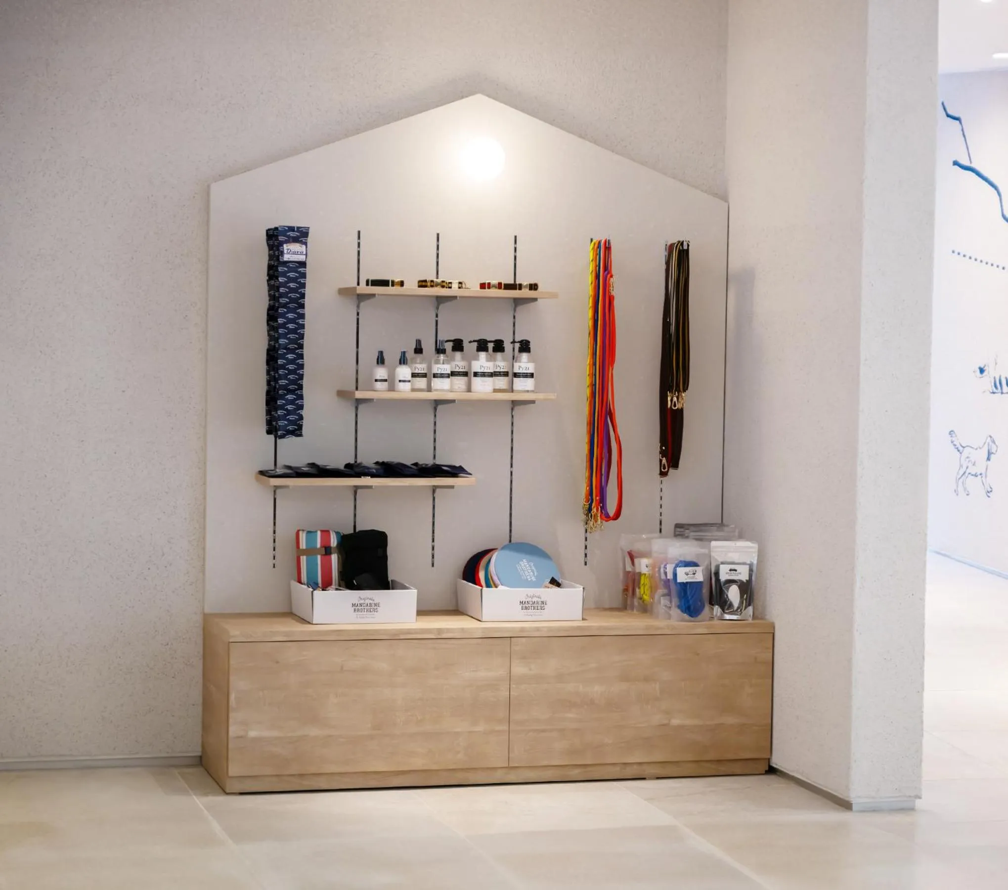 Pets in hotel anddoggy Kyoto Nijo