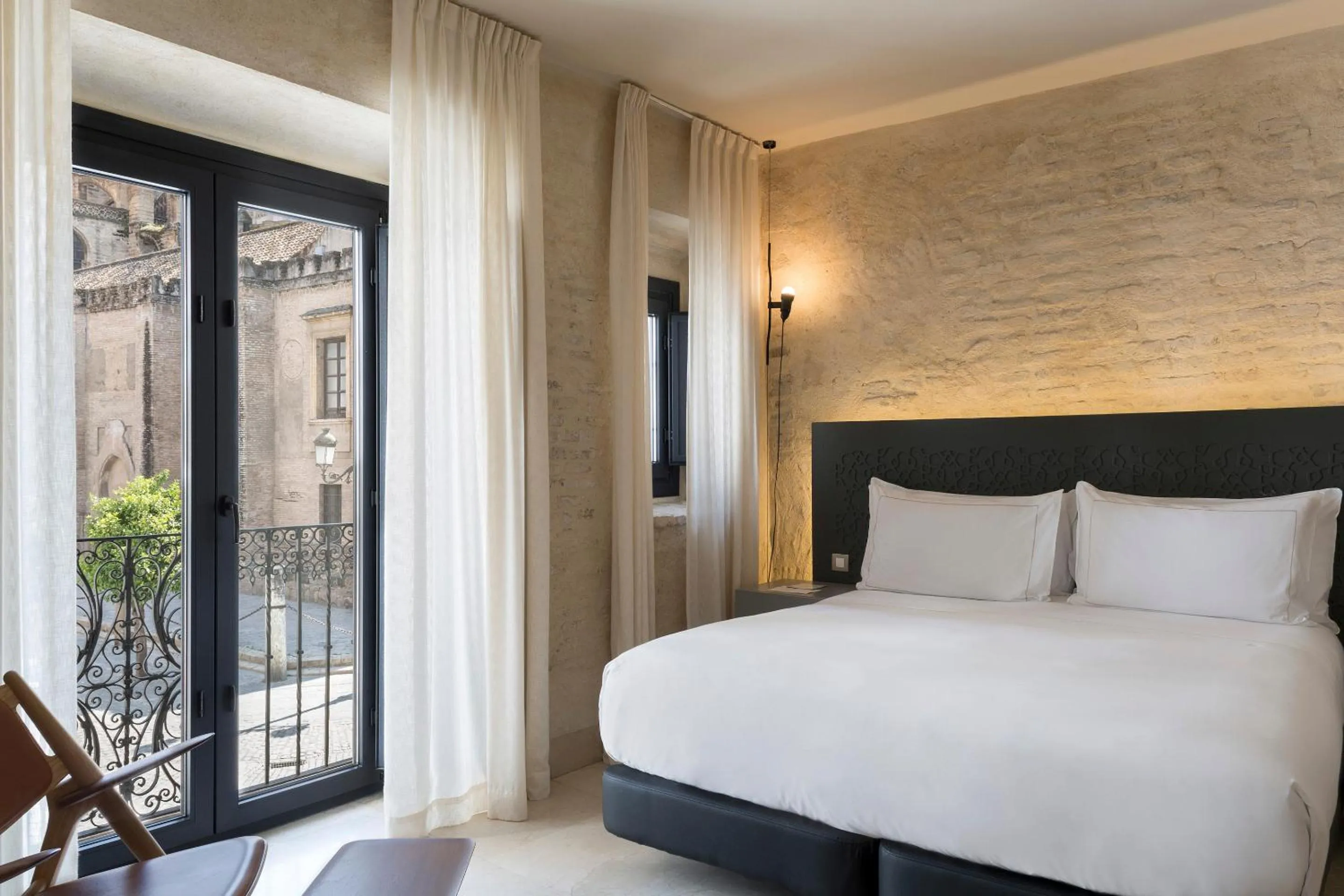 Bedroom, Bed in EME Catedral Mercer Hotel