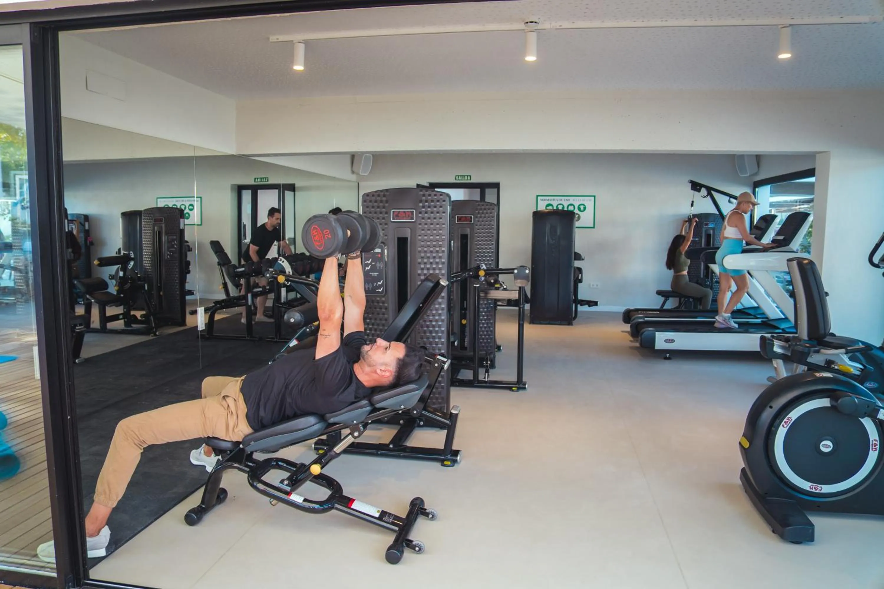 Fitness centre/facilities in Costa del Sol Glamping Village