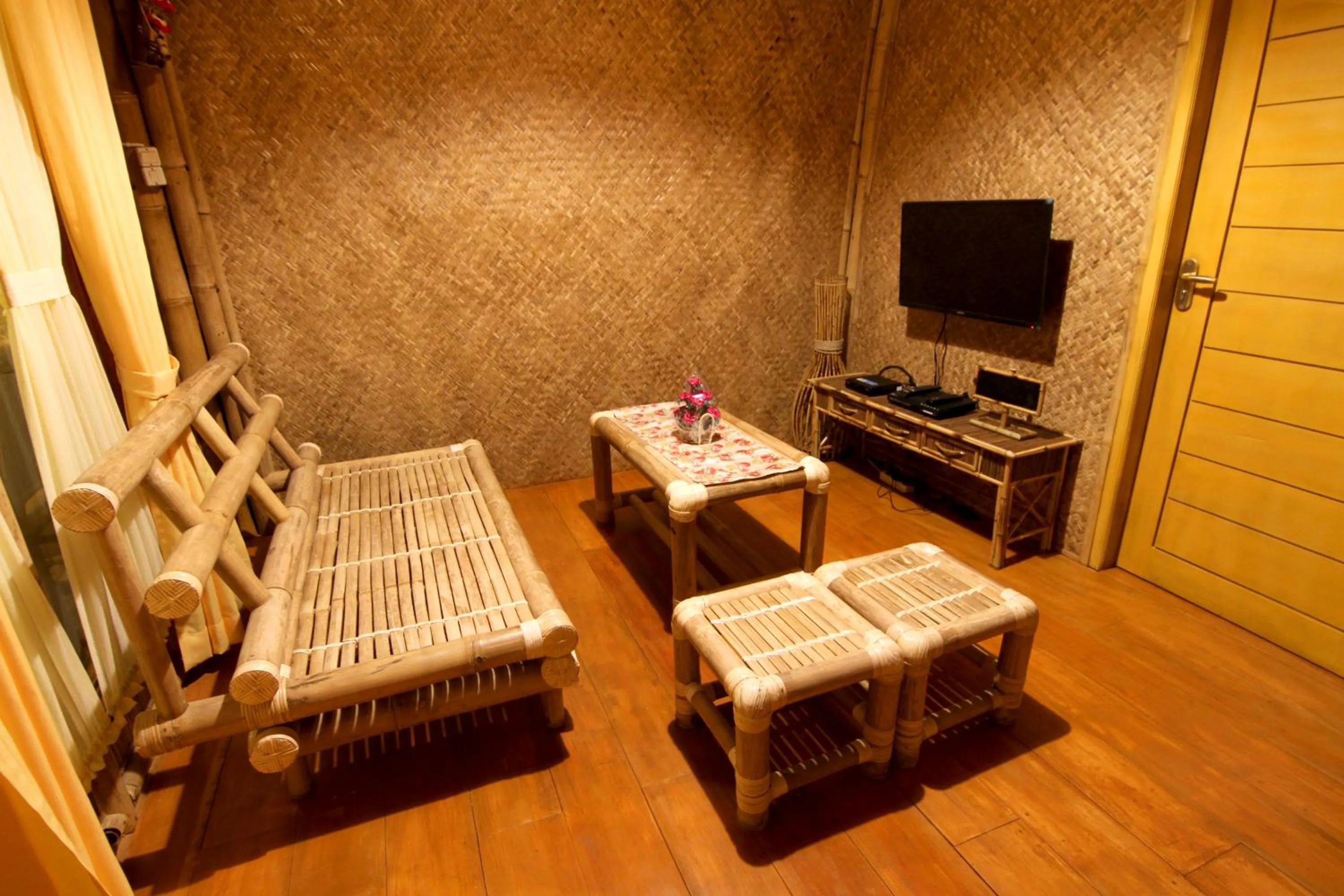 Villa ChavaMinerva Bambu - Lembang