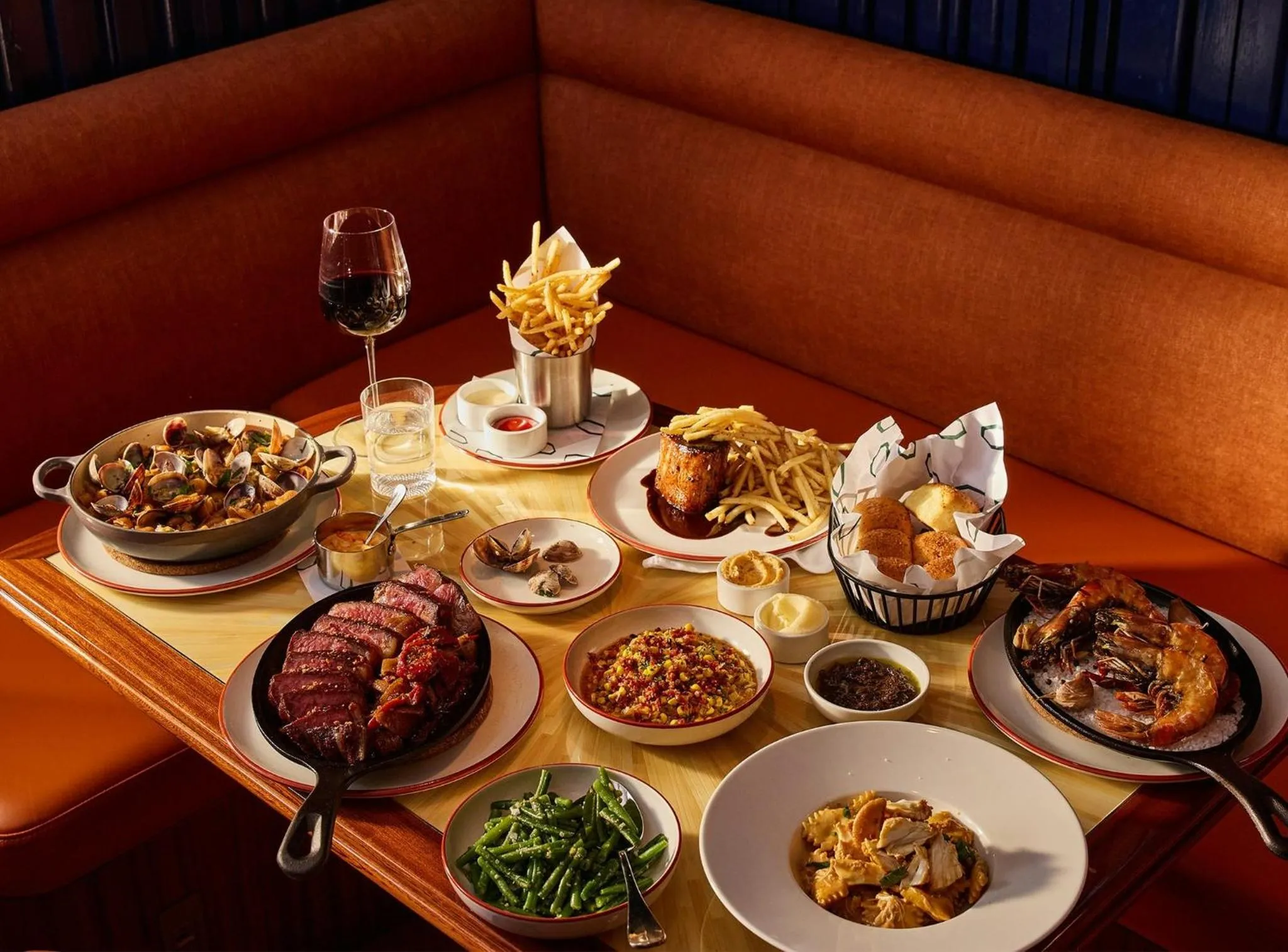 Restaurant/places to eat in The Manner, The Unbound Collection by Hyatt