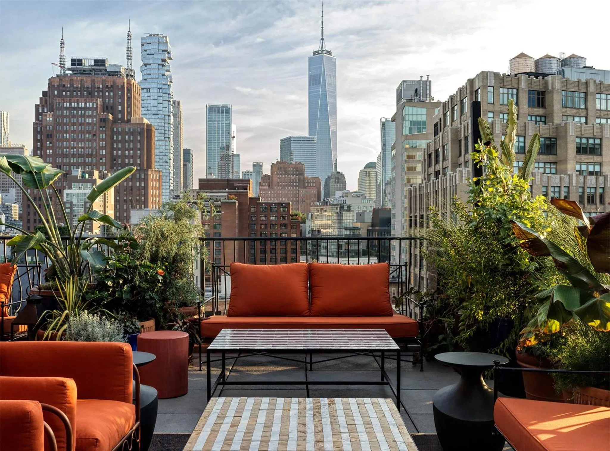 Property building in The Manner, The Unbound Collection by Hyatt