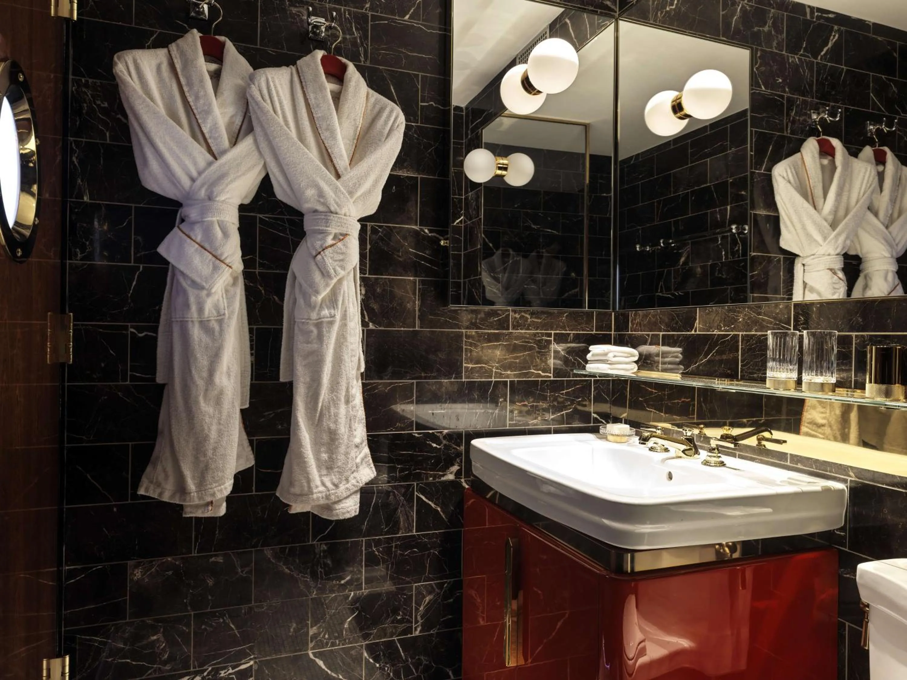 Bathroom in The Manner, The Unbound Collection by Hyatt
