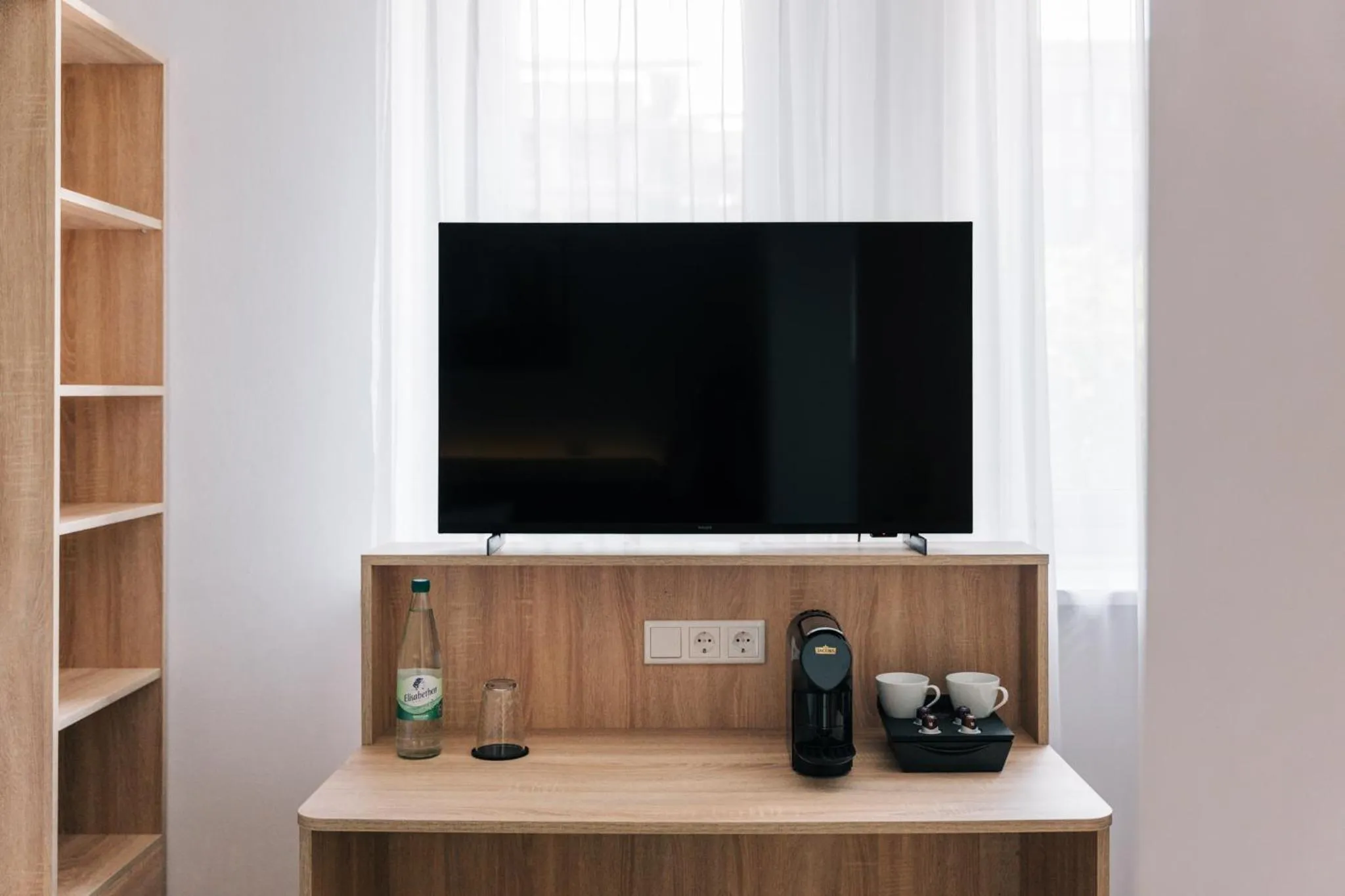 TV and multimedia in Homaris Corner Hotel