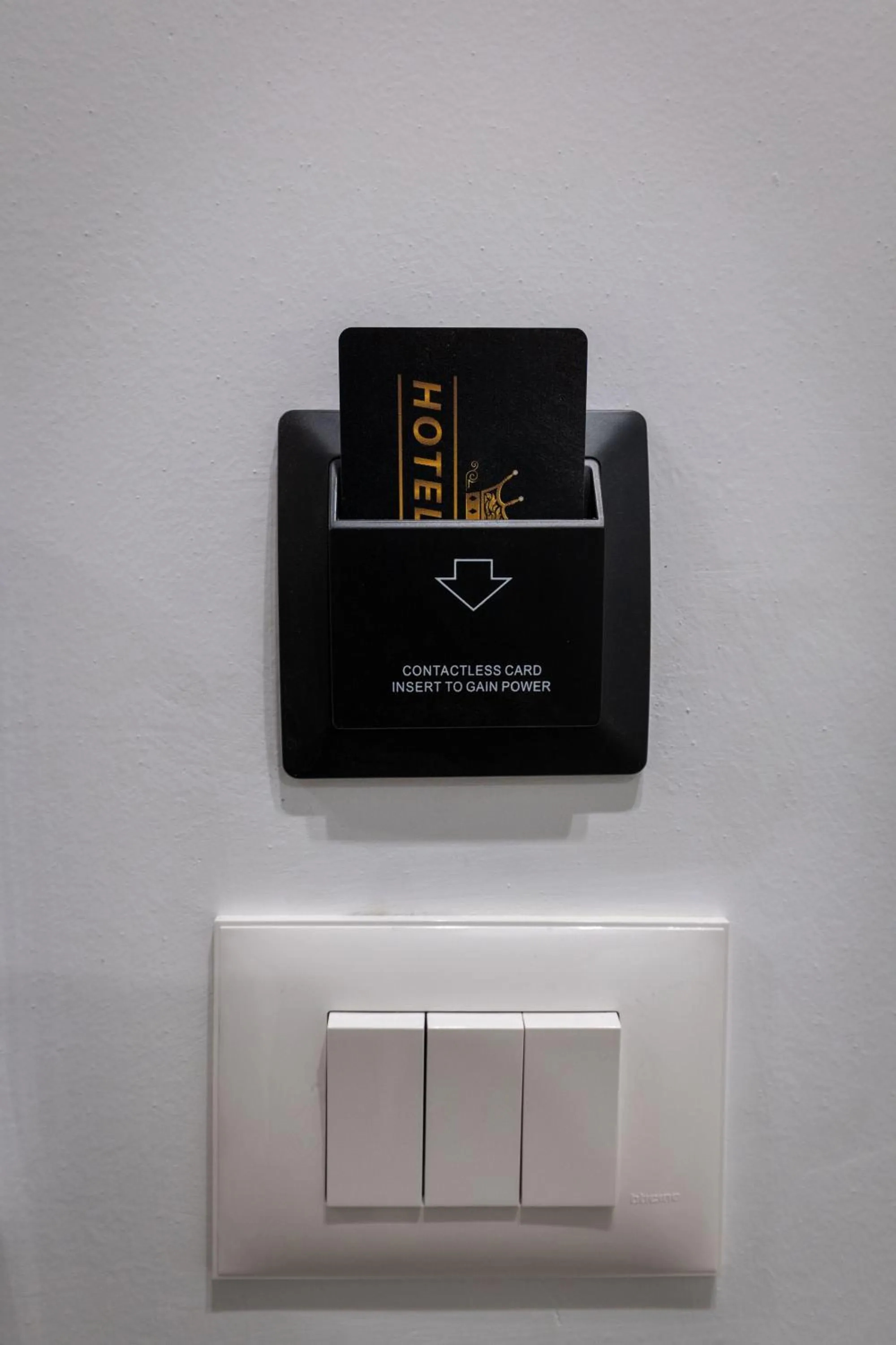 Logo/Certificate/Sign in Hotel Flori