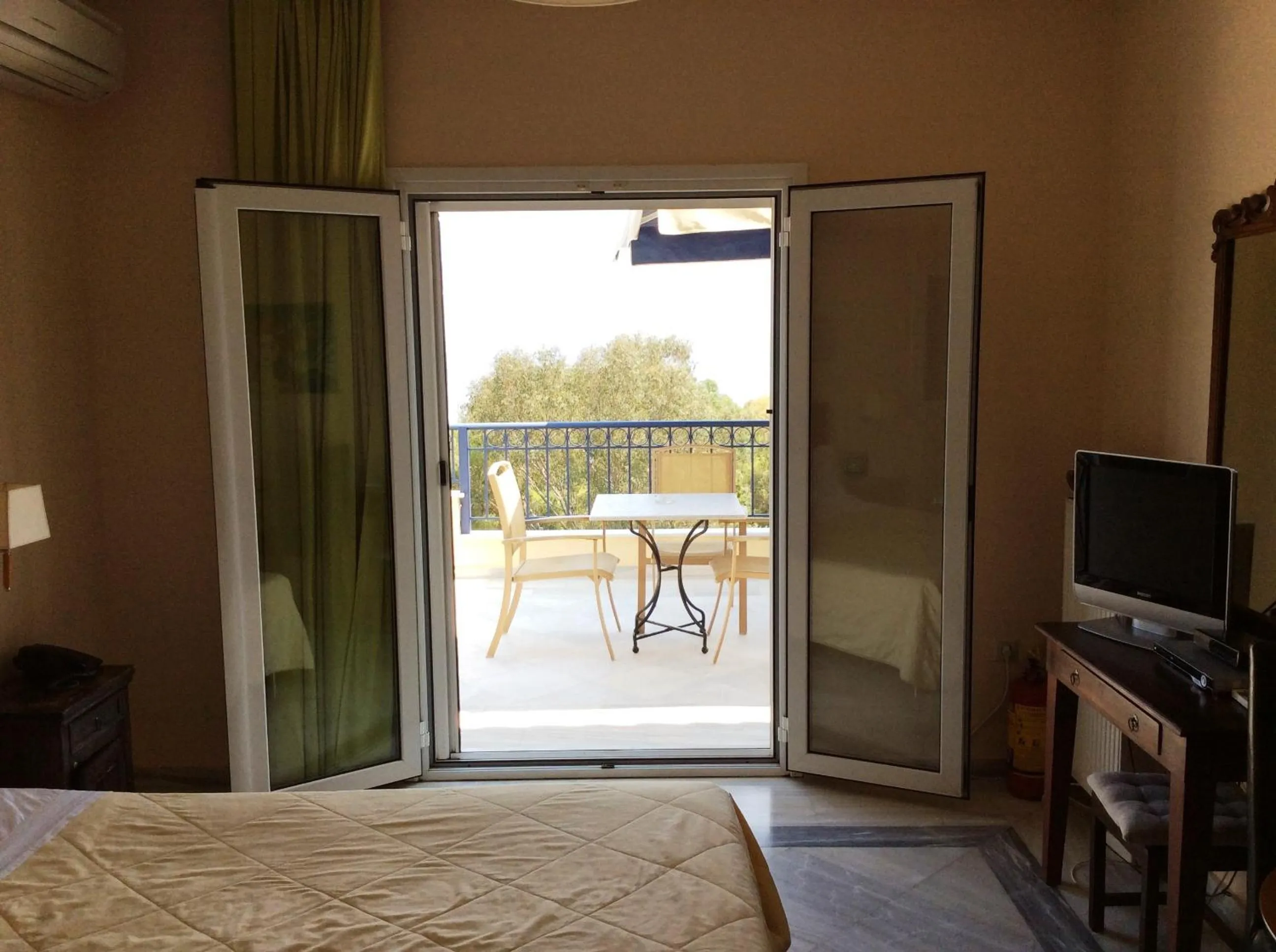 Bedroom, Bed in Angelica Villas Hotel Apartments