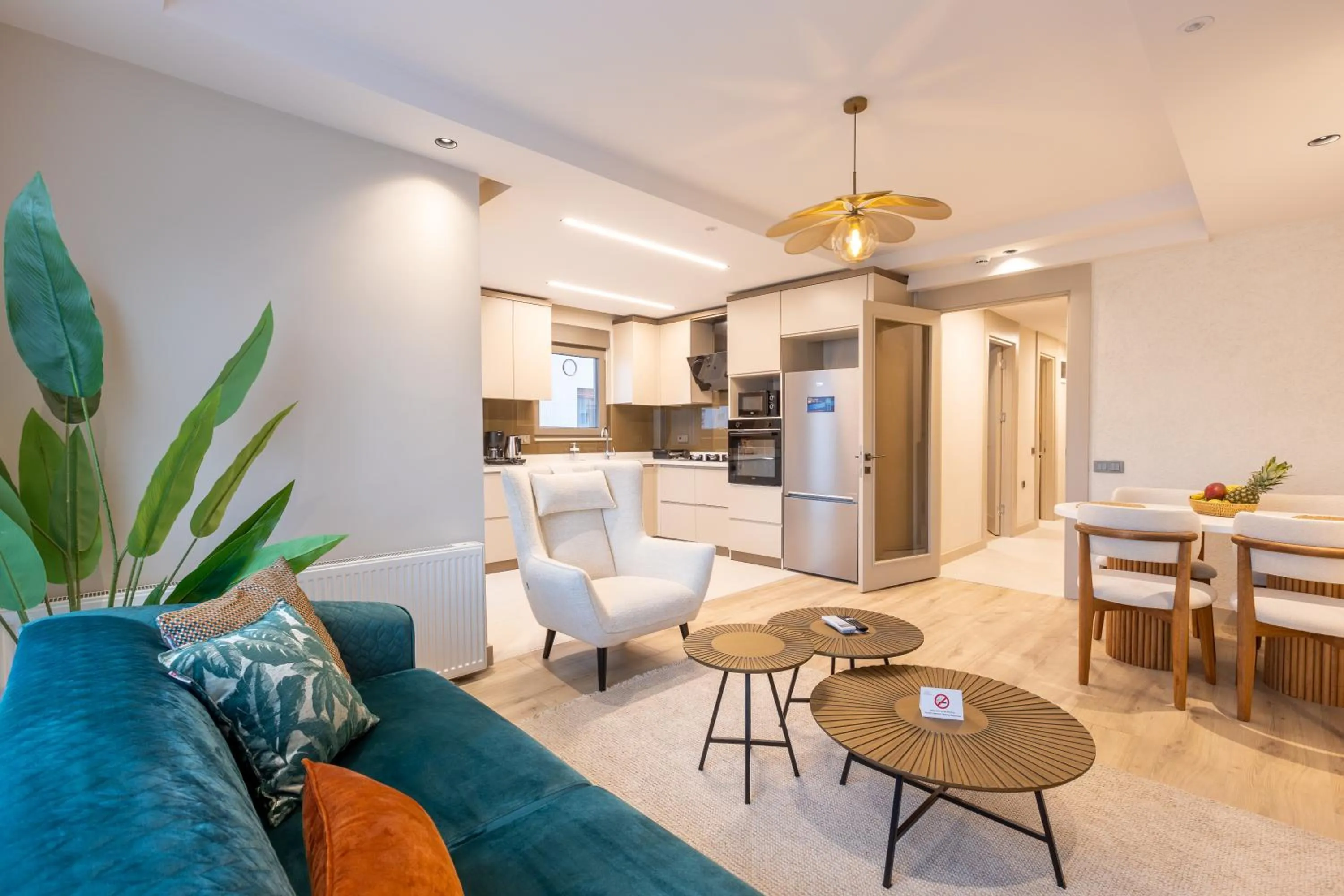 Kitchen or kitchenette in Los Suites