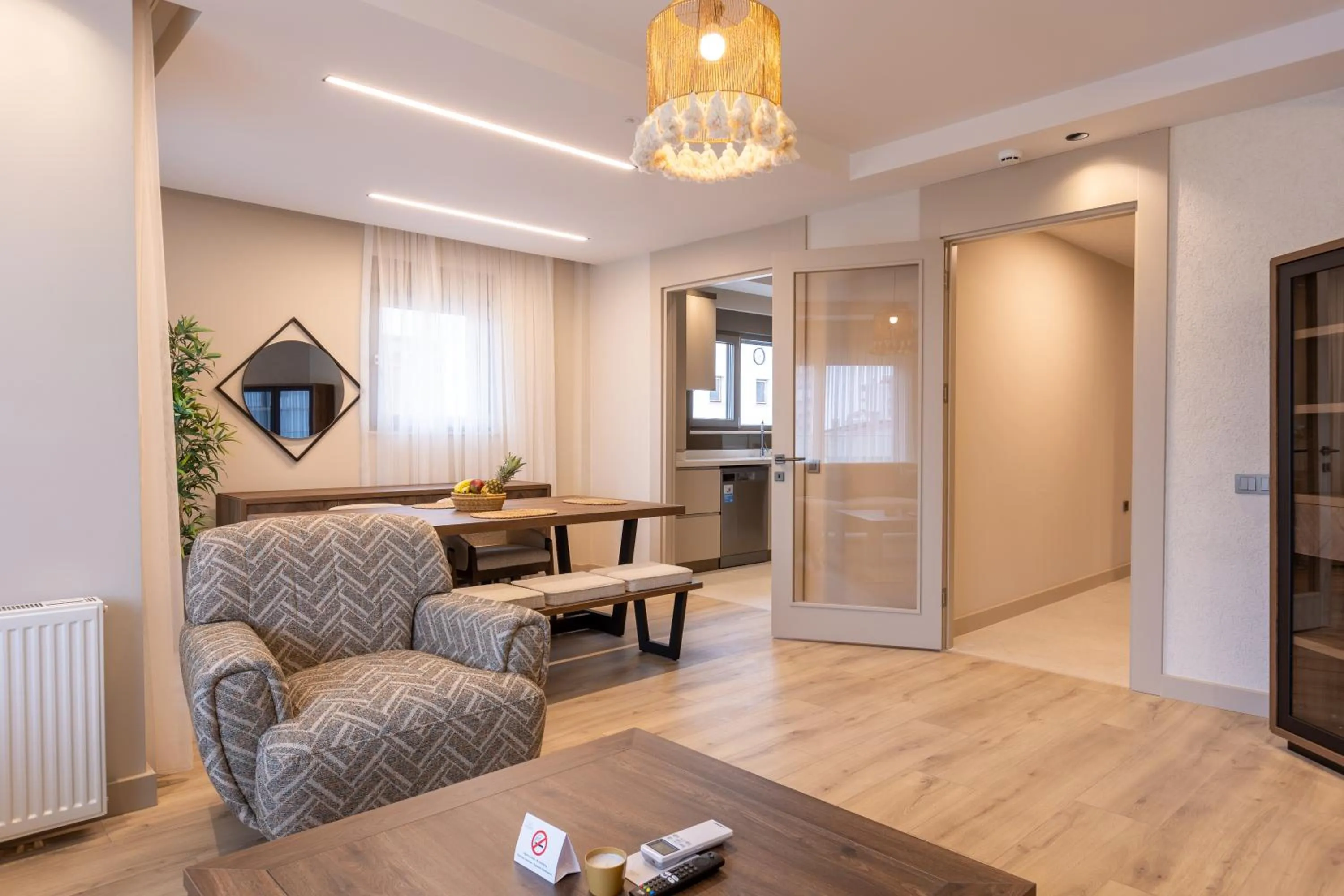 Kitchen or kitchenette in Los Suites