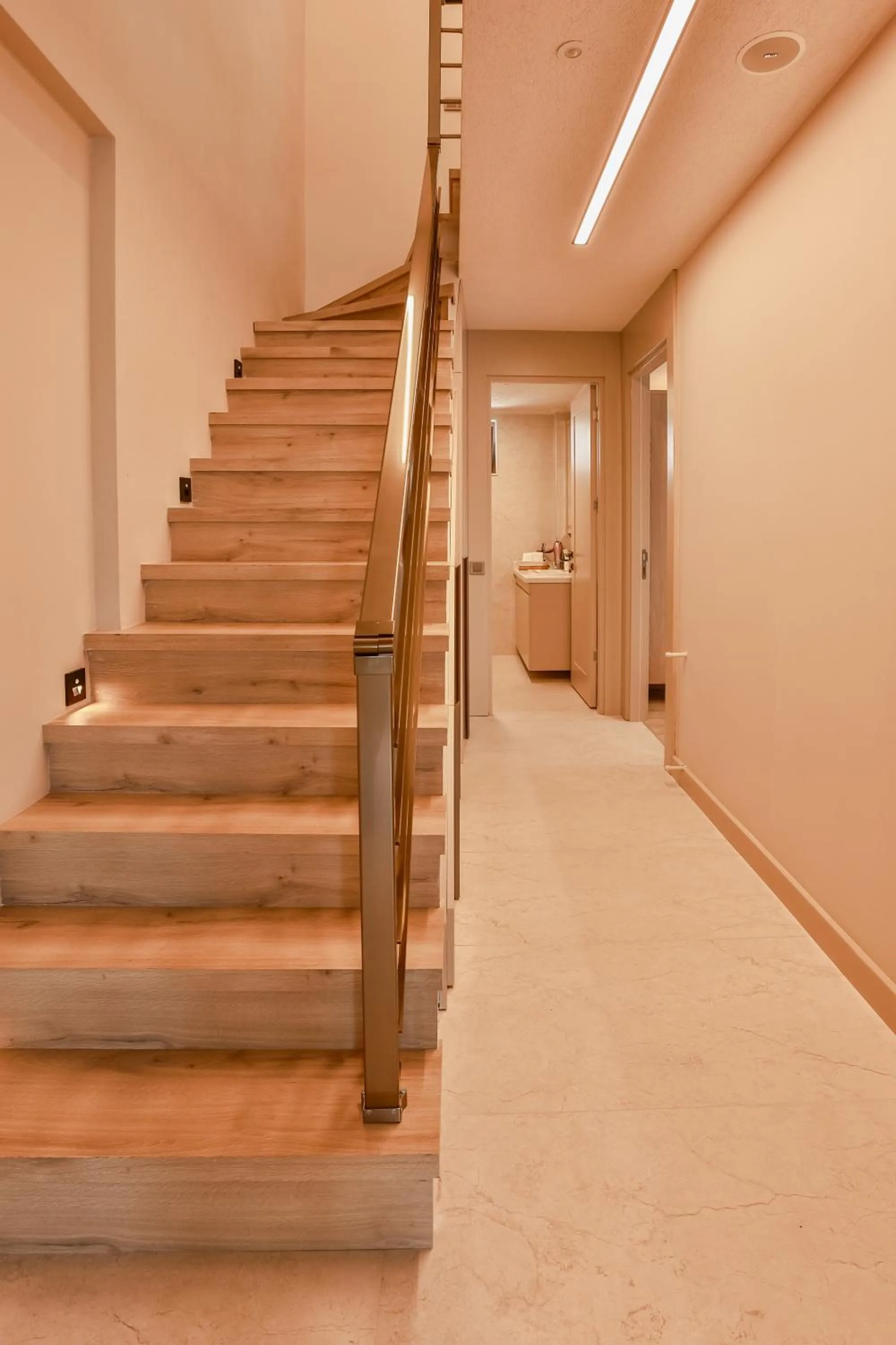 Shower in Los Suites