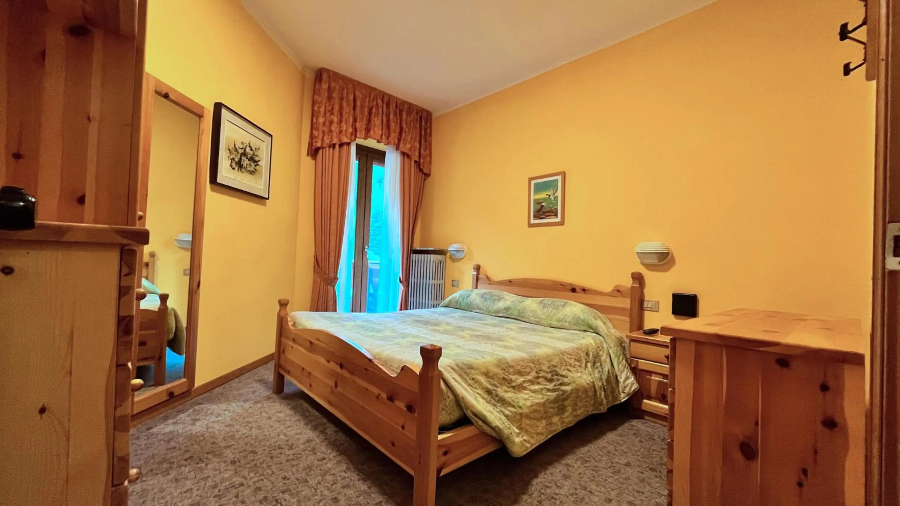 Bed in Hotel Le Pinete