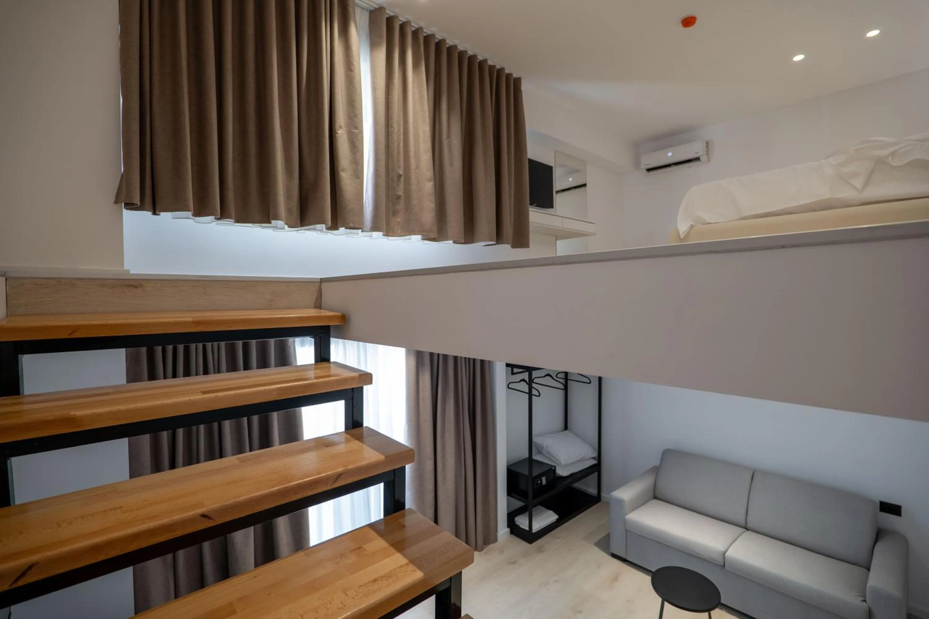 Photo of the whole room in Arrei Hotel