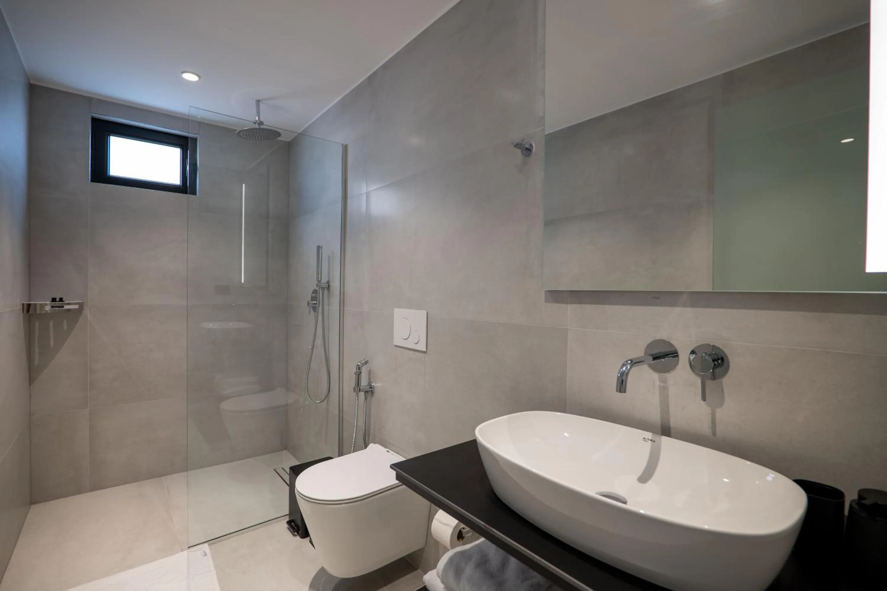 Bathroom in Arrei Hotel