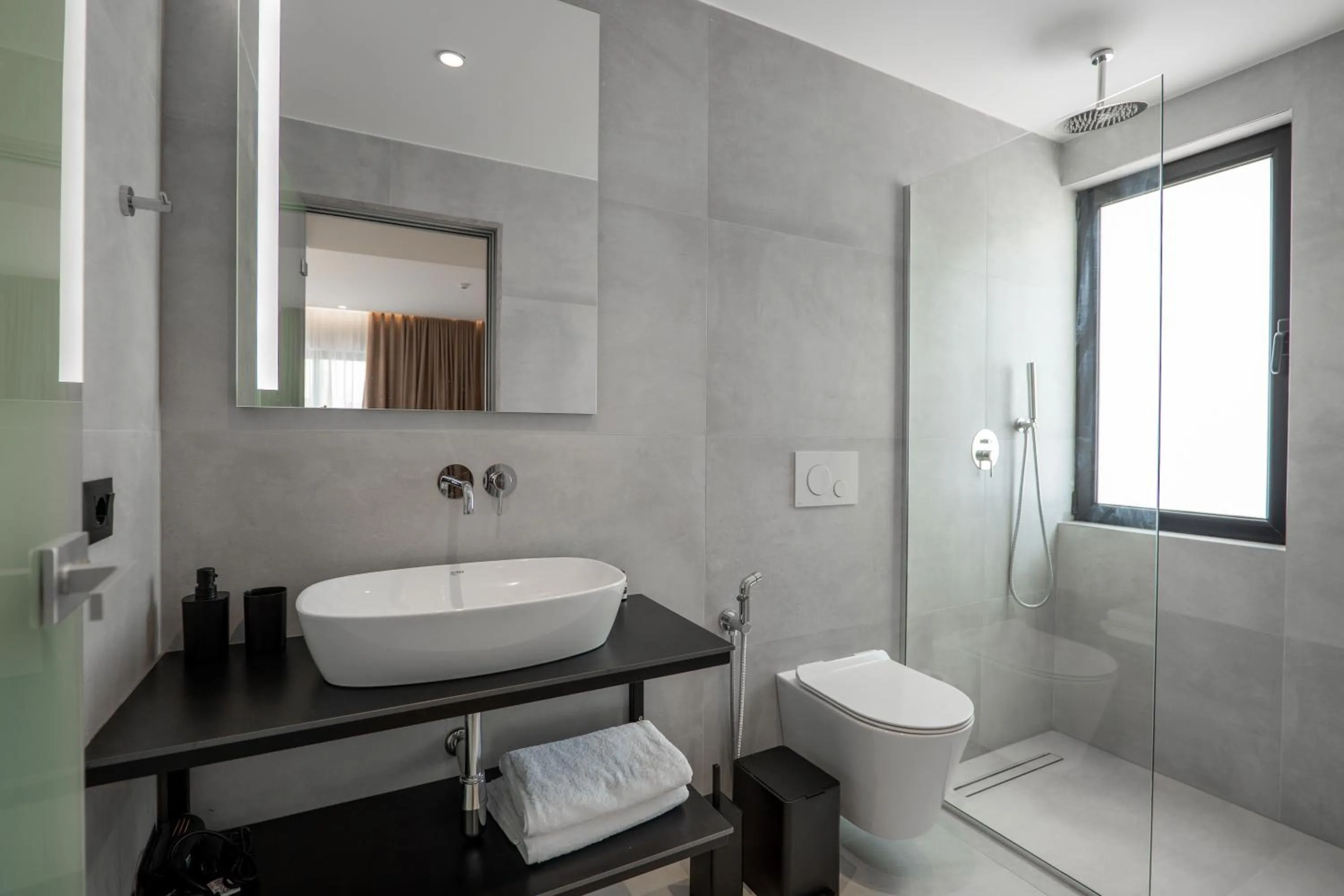 Bathroom in Arrei Hotel