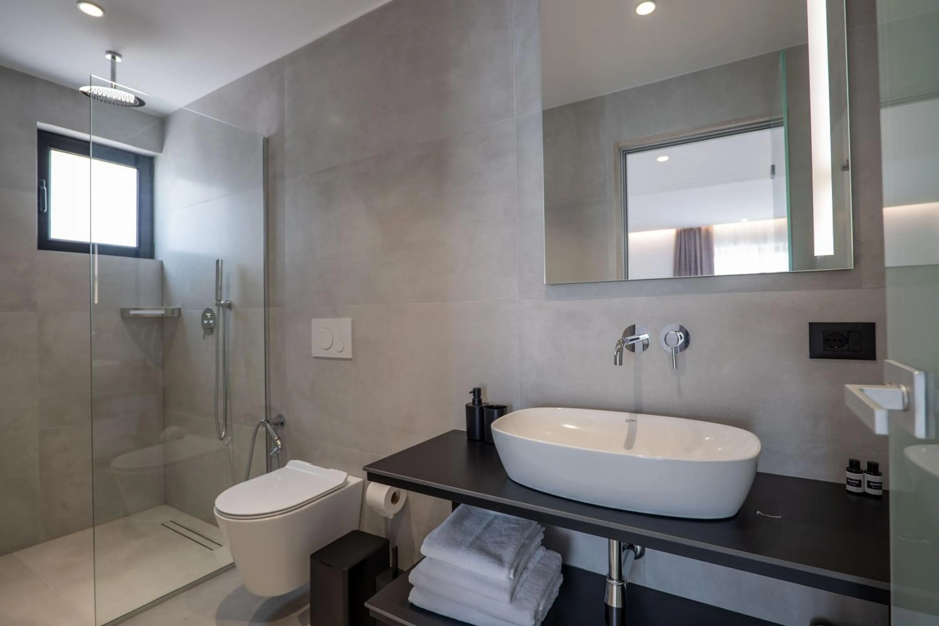 Bathroom in Arrei Hotel