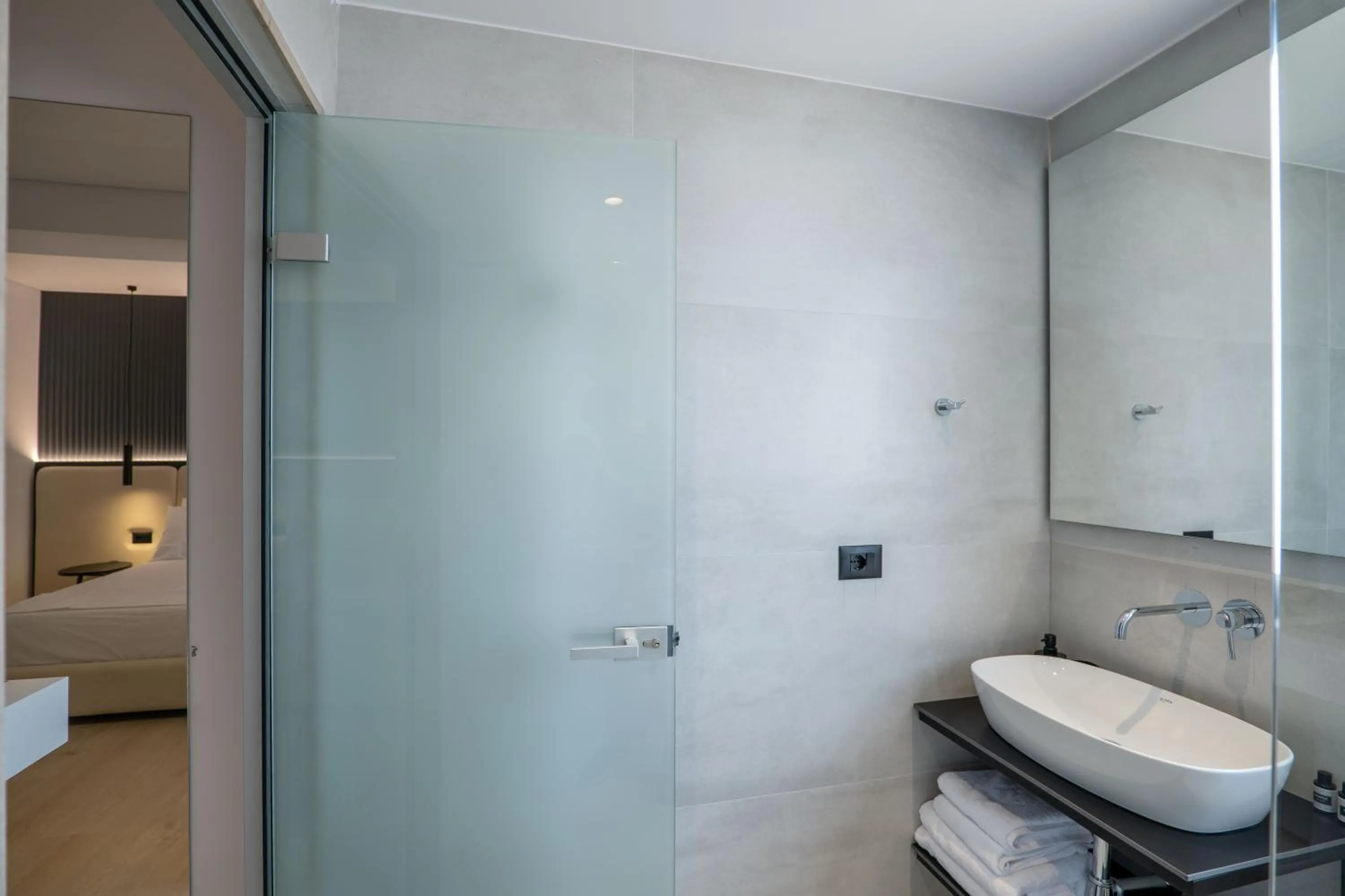 Bathroom in Arrei Hotel