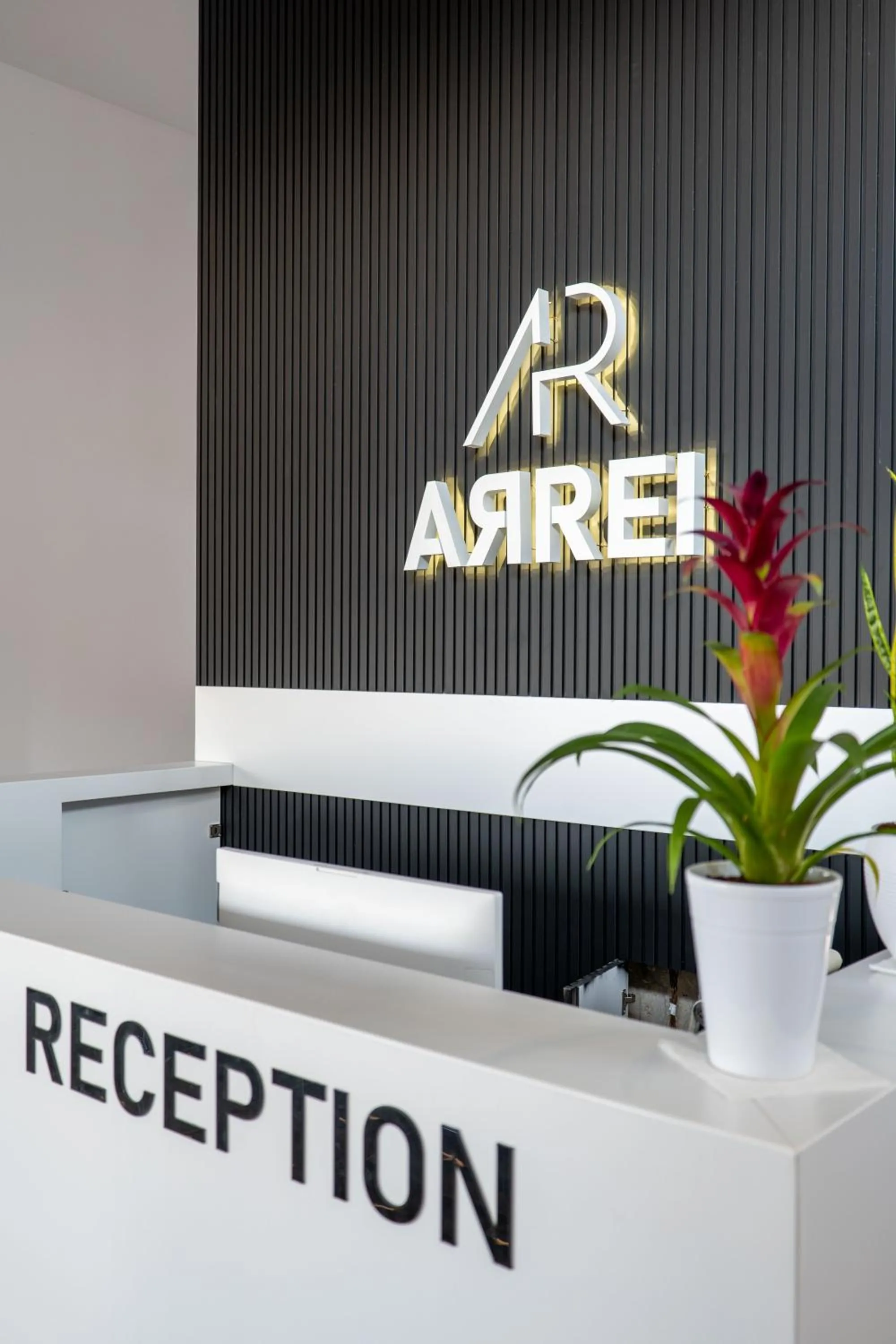 Lobby or reception in Arrei Hotel