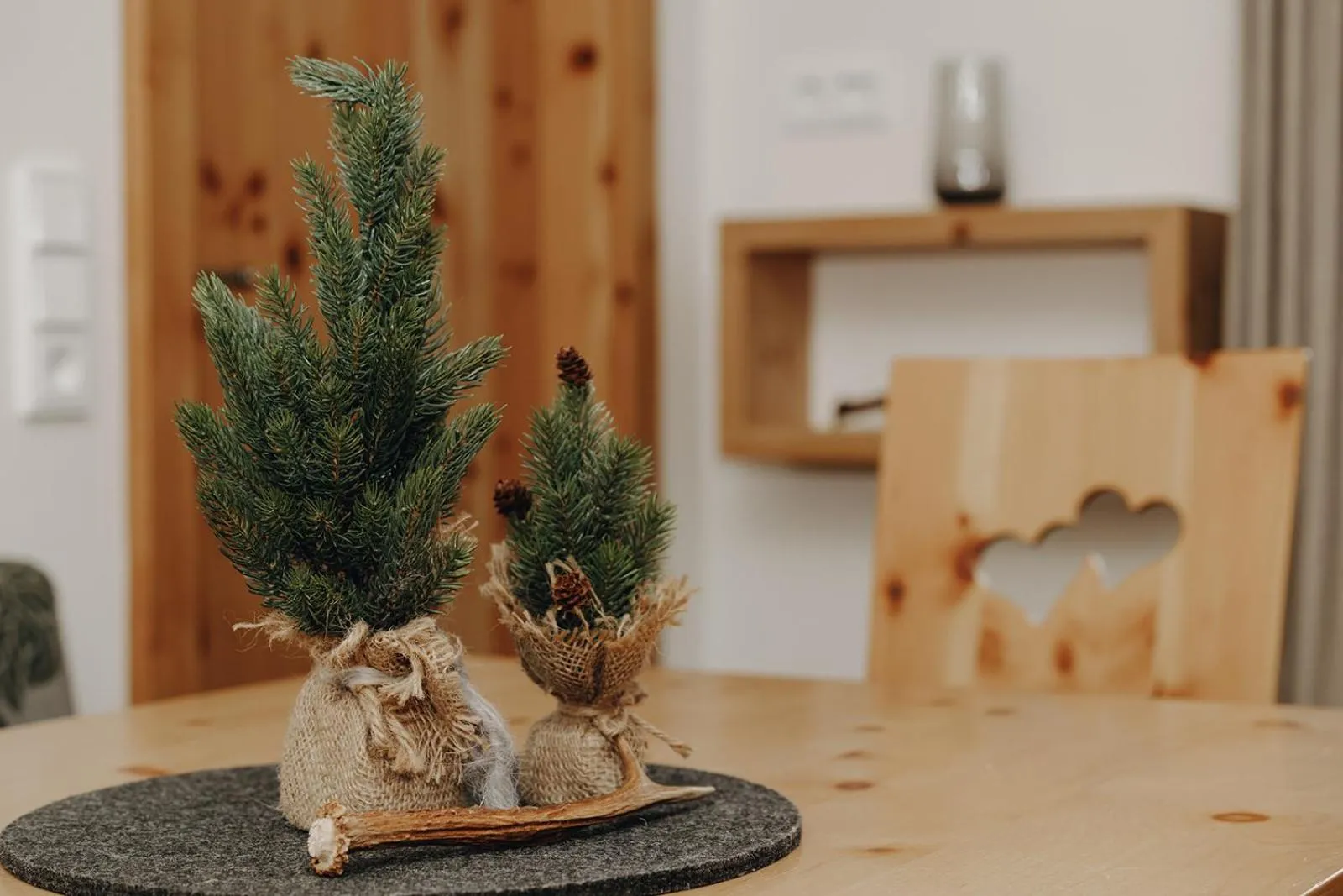 Decorative detail in Hubertus - Das Landhaus