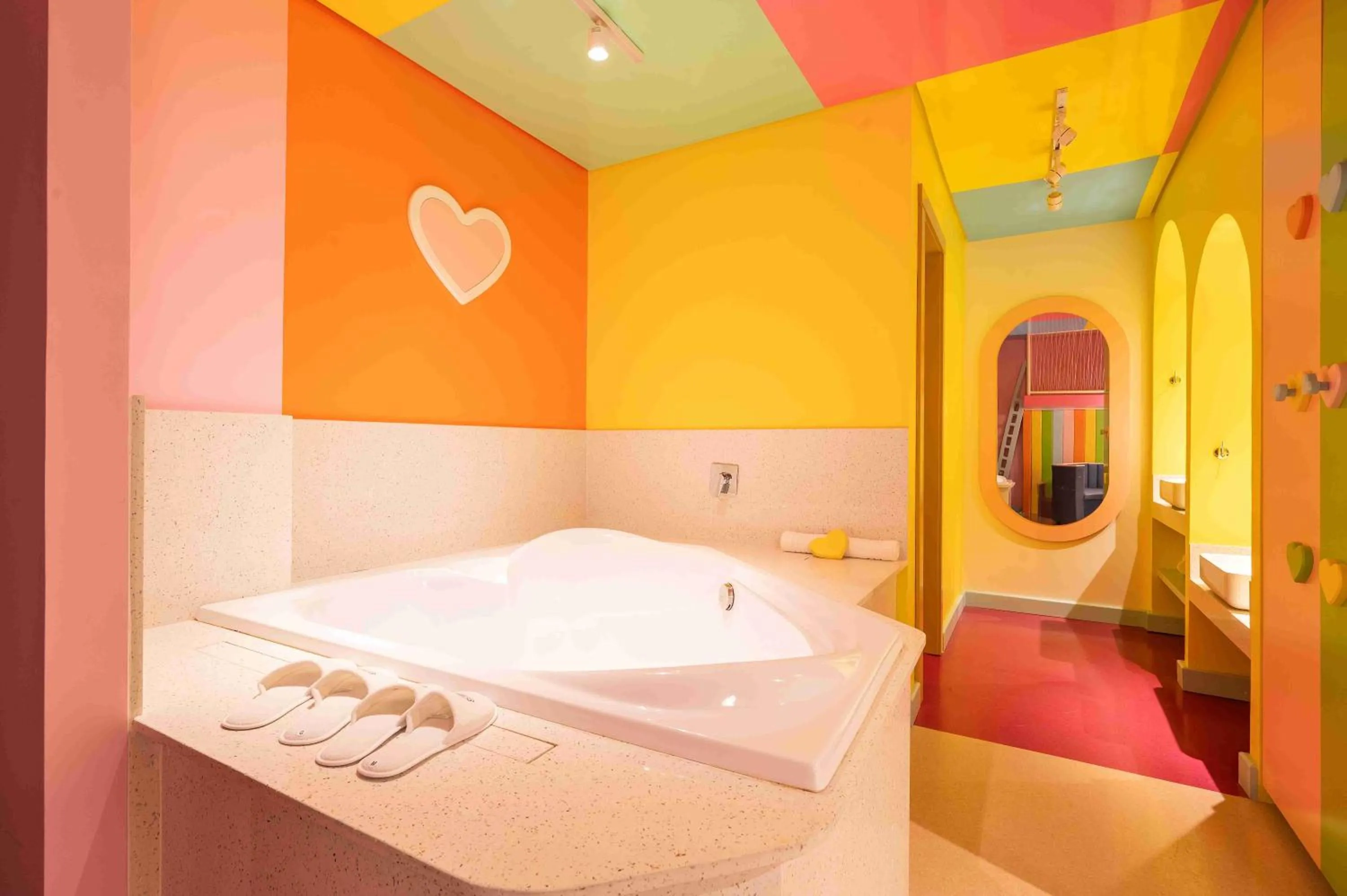 Bath in Mundo Criamigos Hotel Gramado