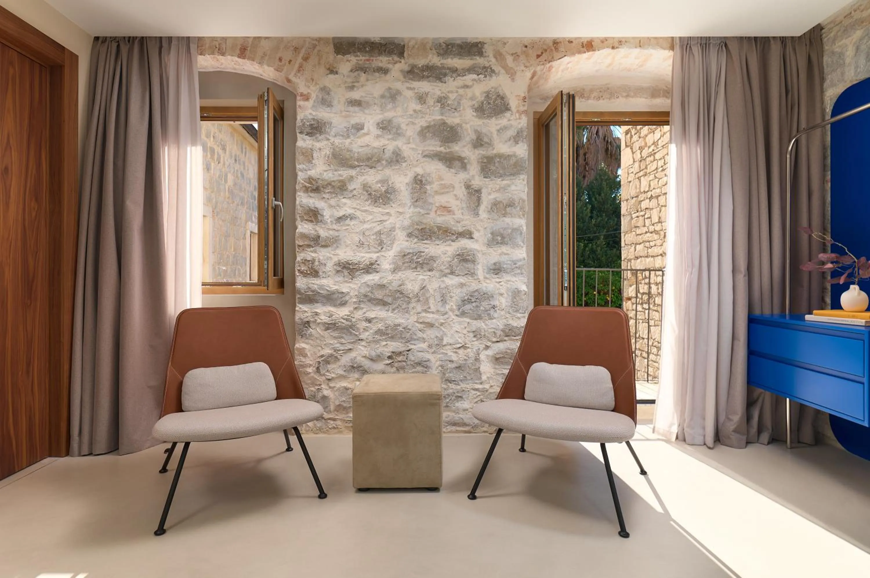 TV and multimedia in Central Heritage Hotel