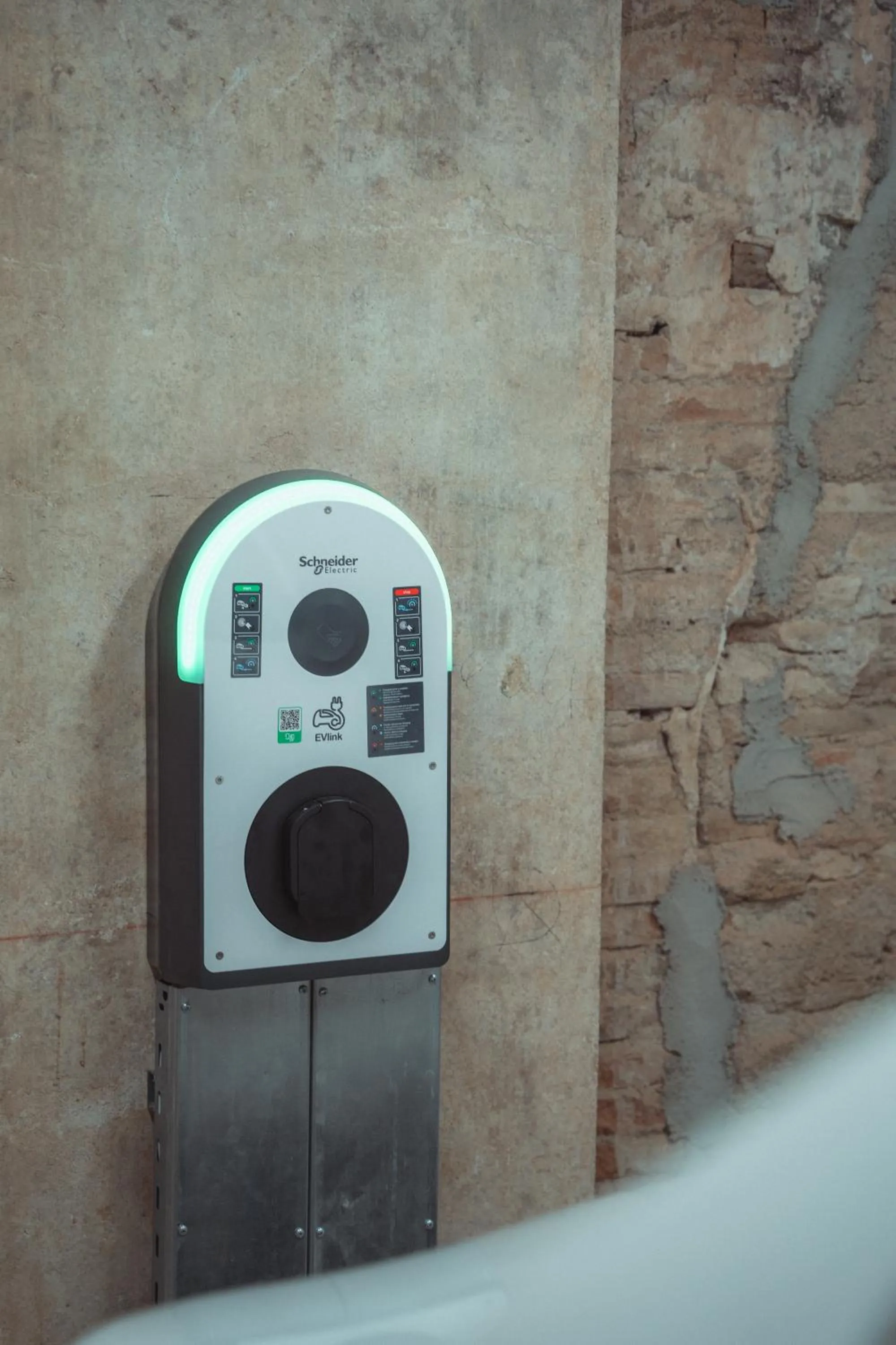 Parking in La Maison Gaïa Hôtel & Spa