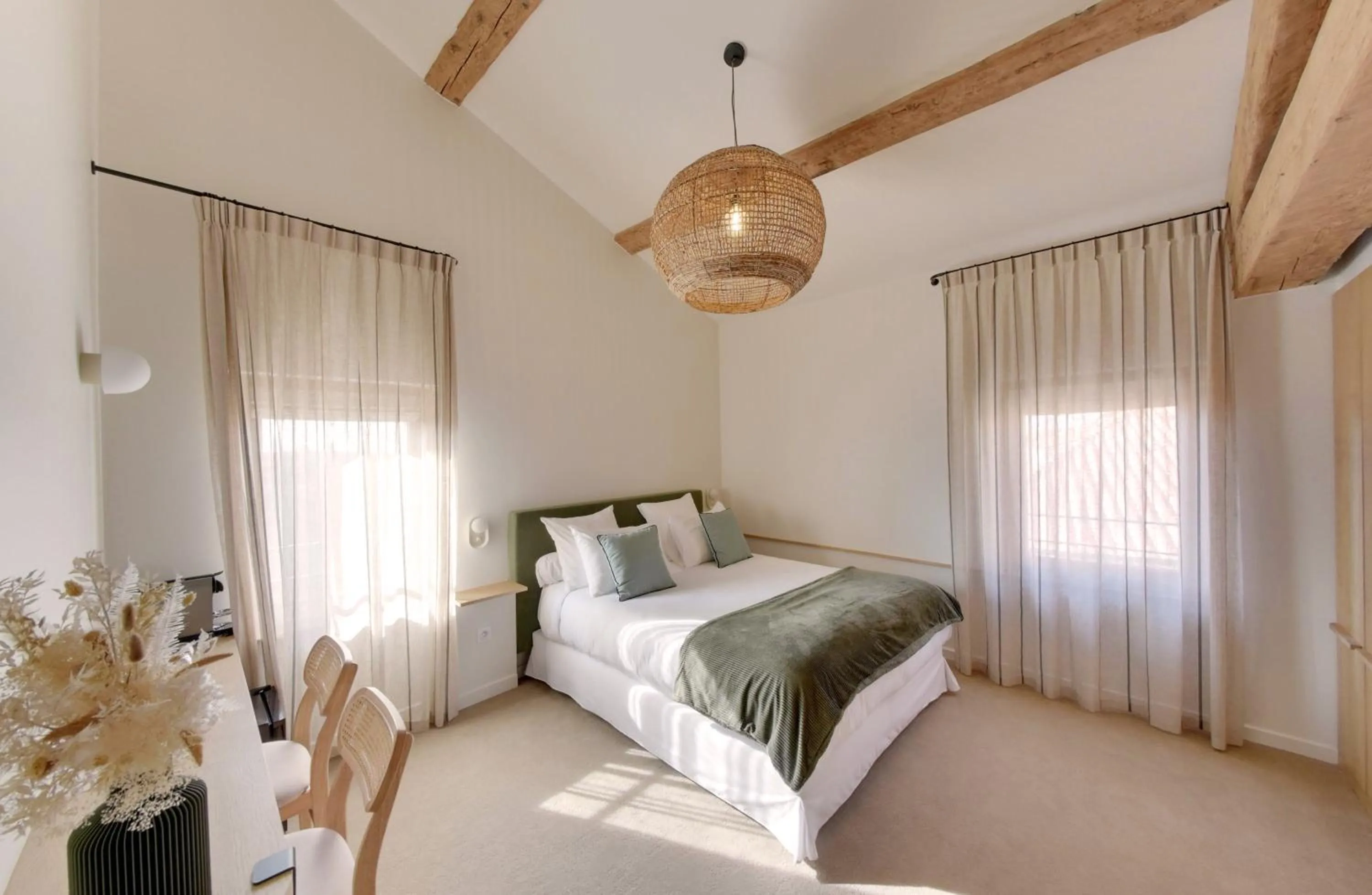 Bed in La Maison Gaïa Hôtel & Spa