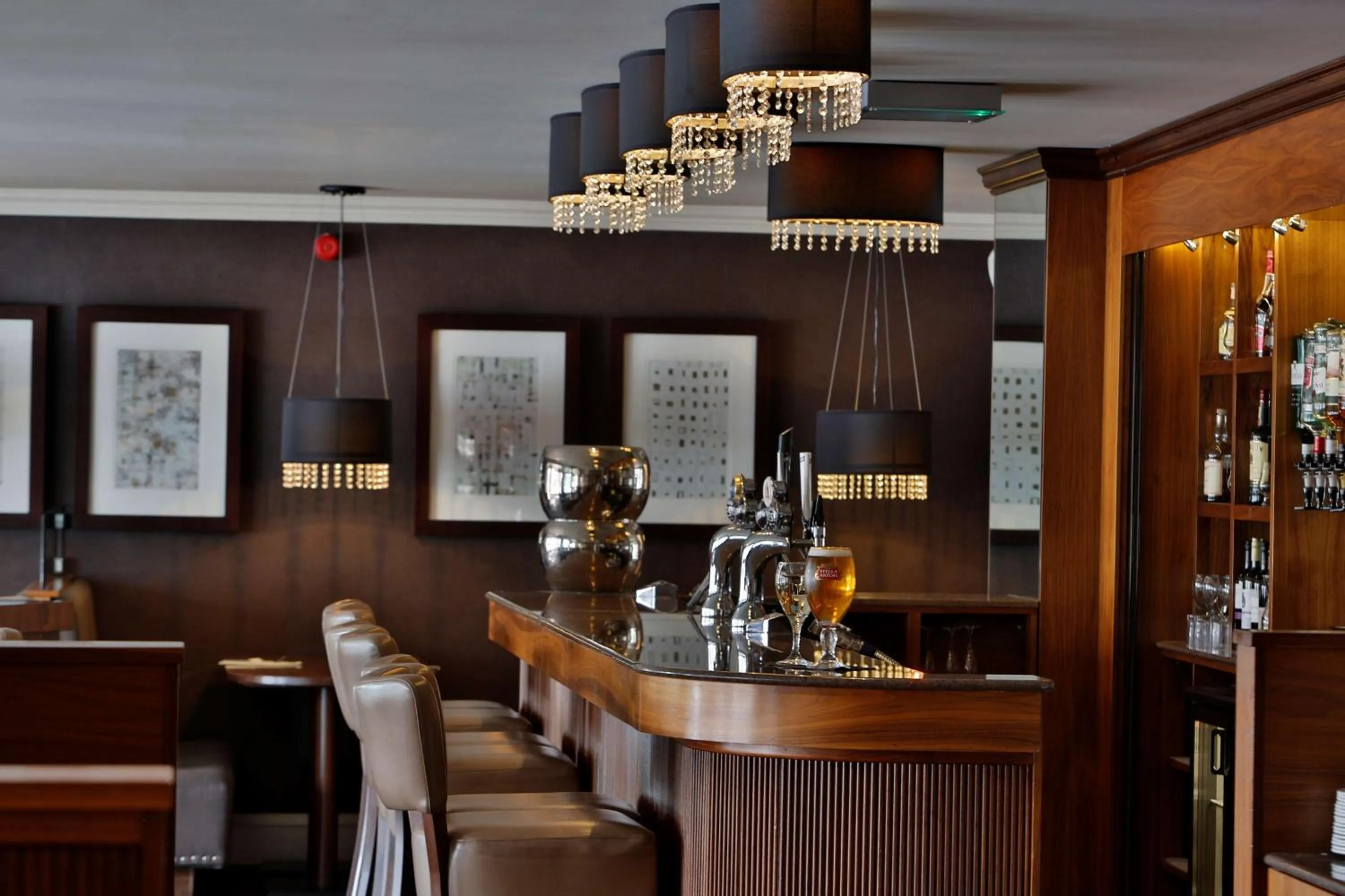 Lounge or bar in Best Western Motherwell Centre Moorings Hotel