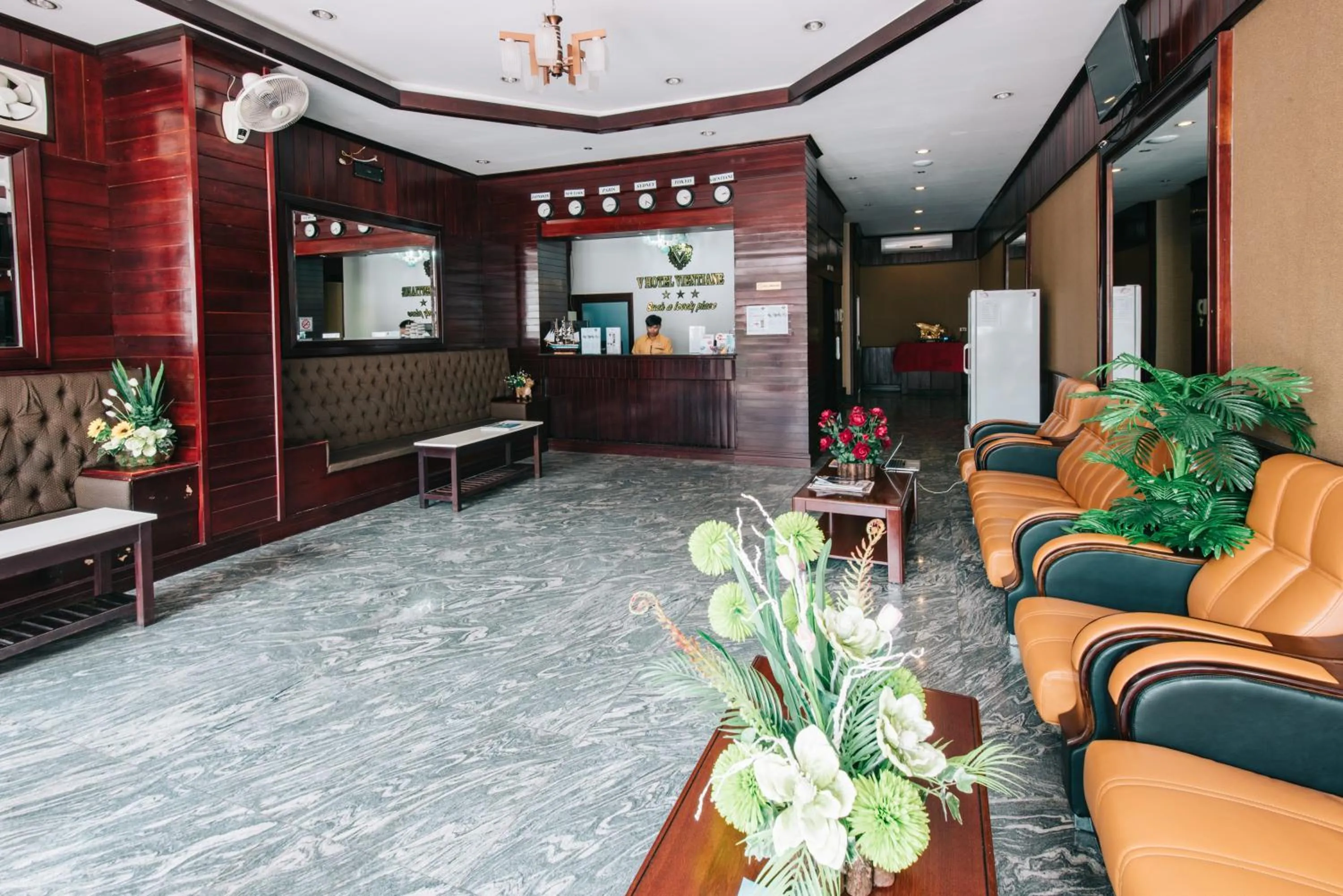 Lounge or bar in V Hotel Vientiane