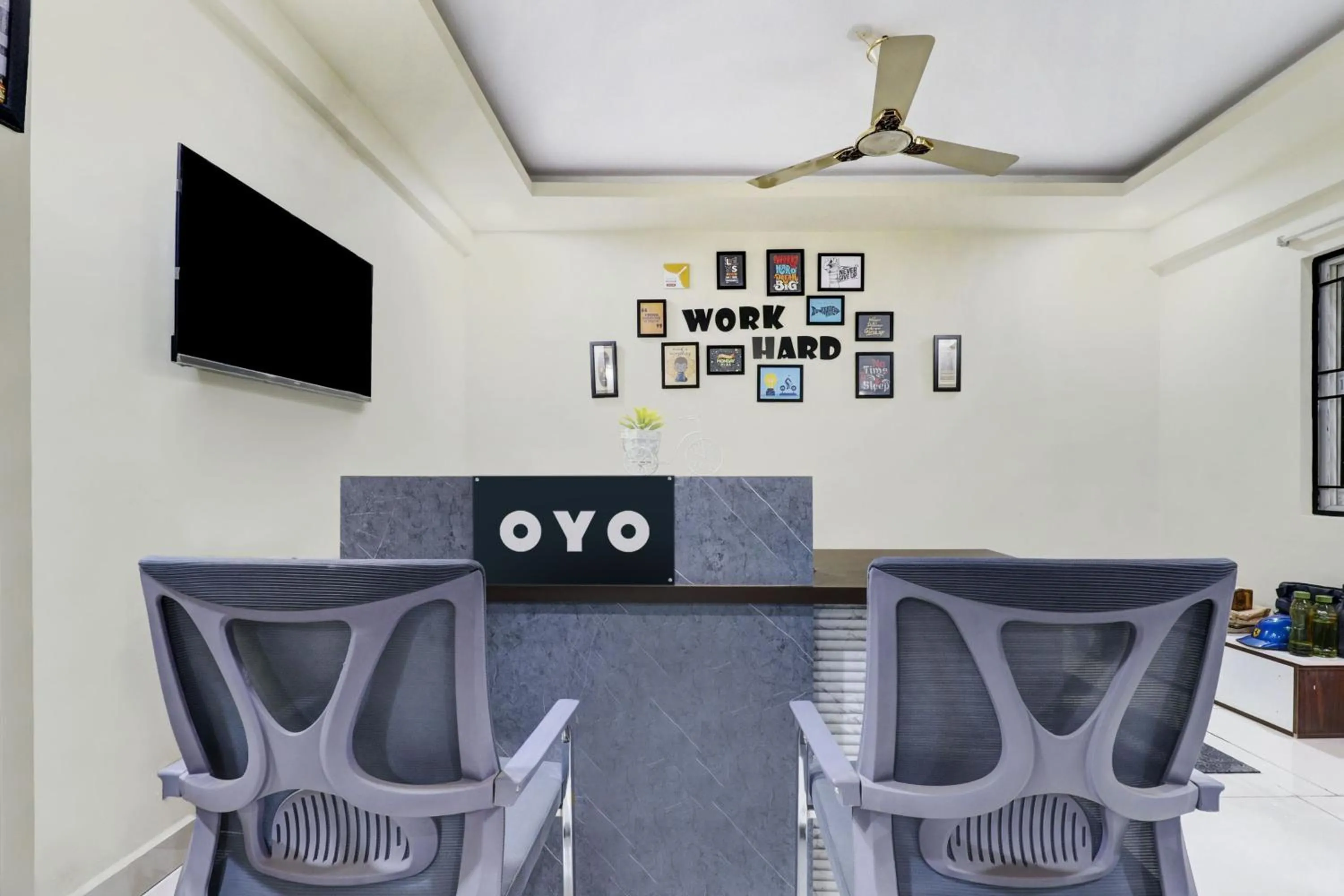 Lobby or reception in Hotel O Sri Harshitha Grand Near Zudio - Star Bazaar, Kundalhalli Gate