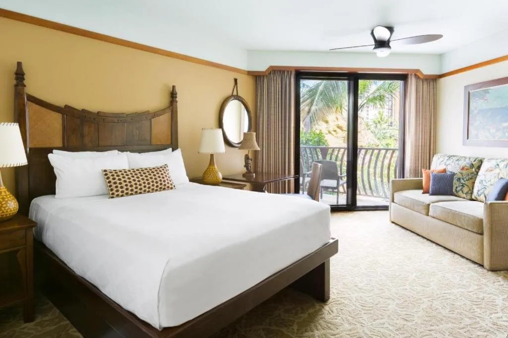 Bed in Aulani, Disney Vacation Club Villas