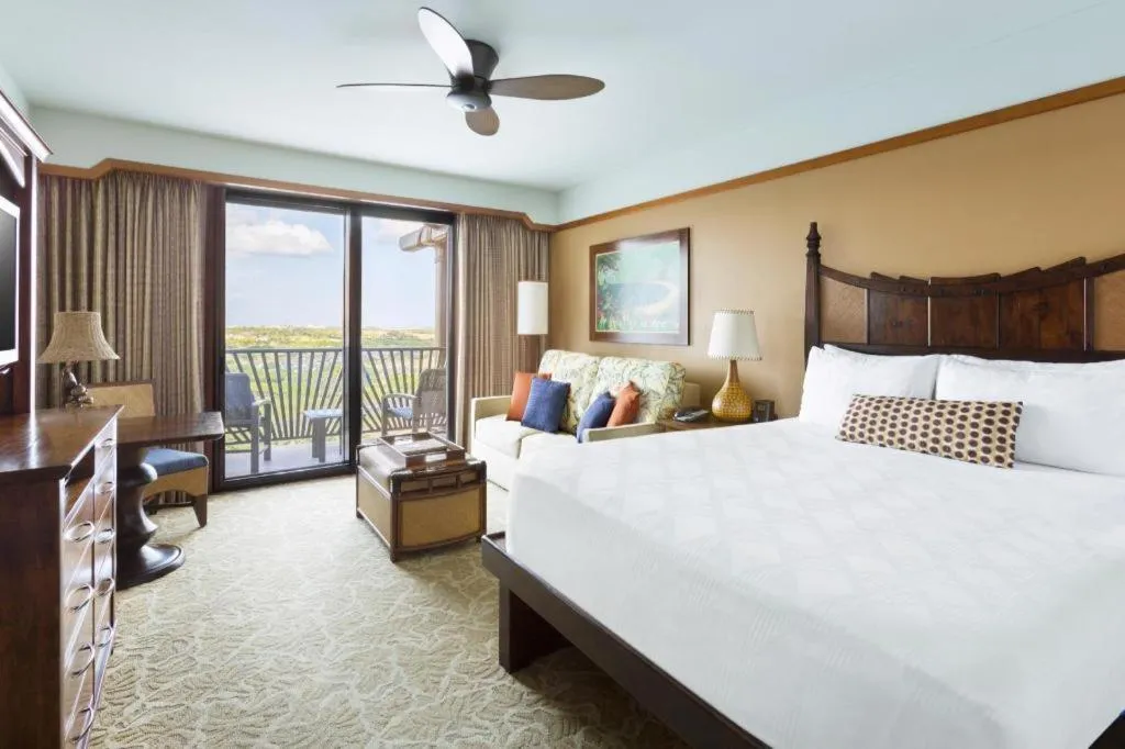 Bed in Aulani, Disney Vacation Club Villas