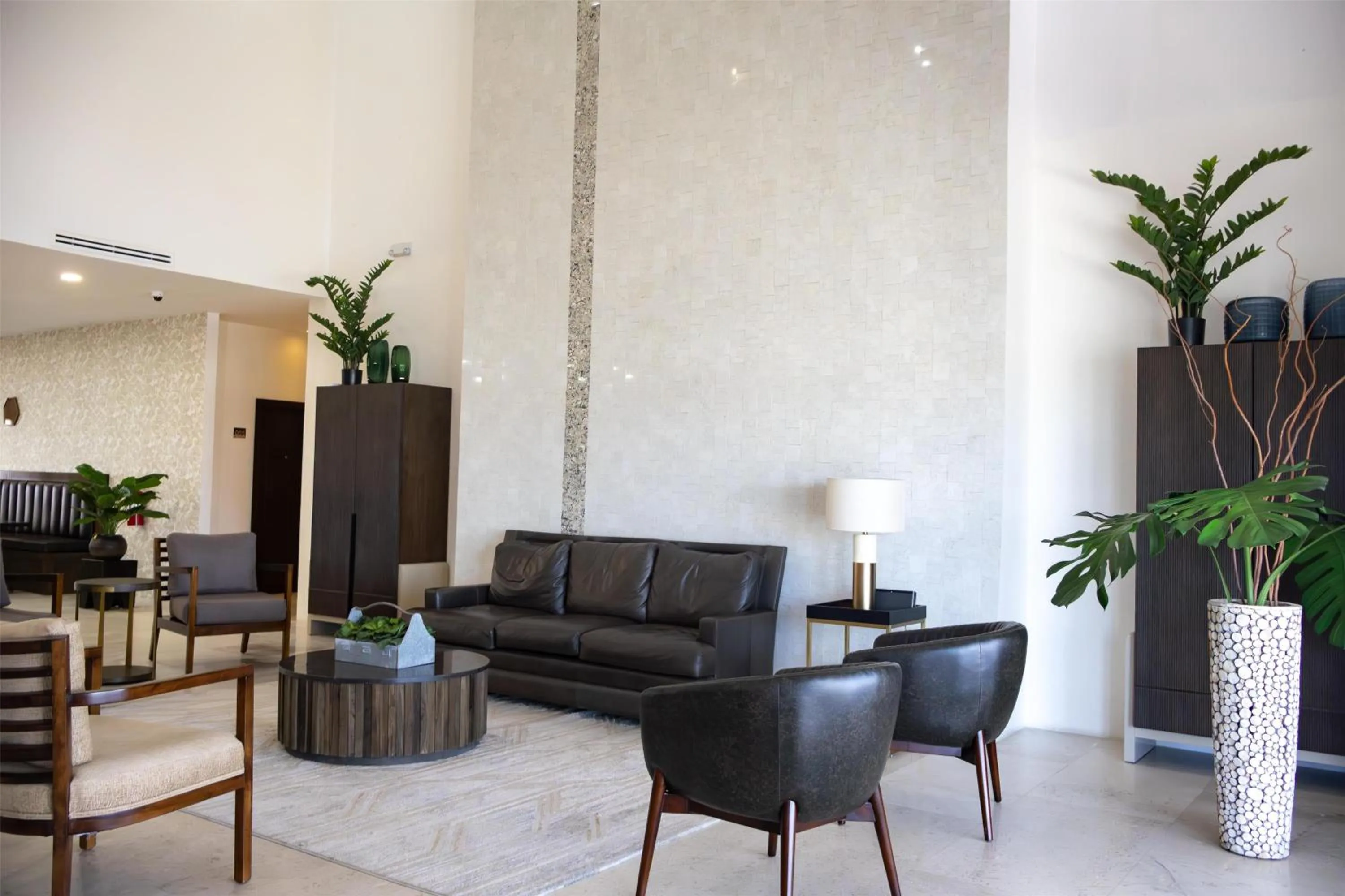 Lobby or reception in Best Western Plus Sacramento