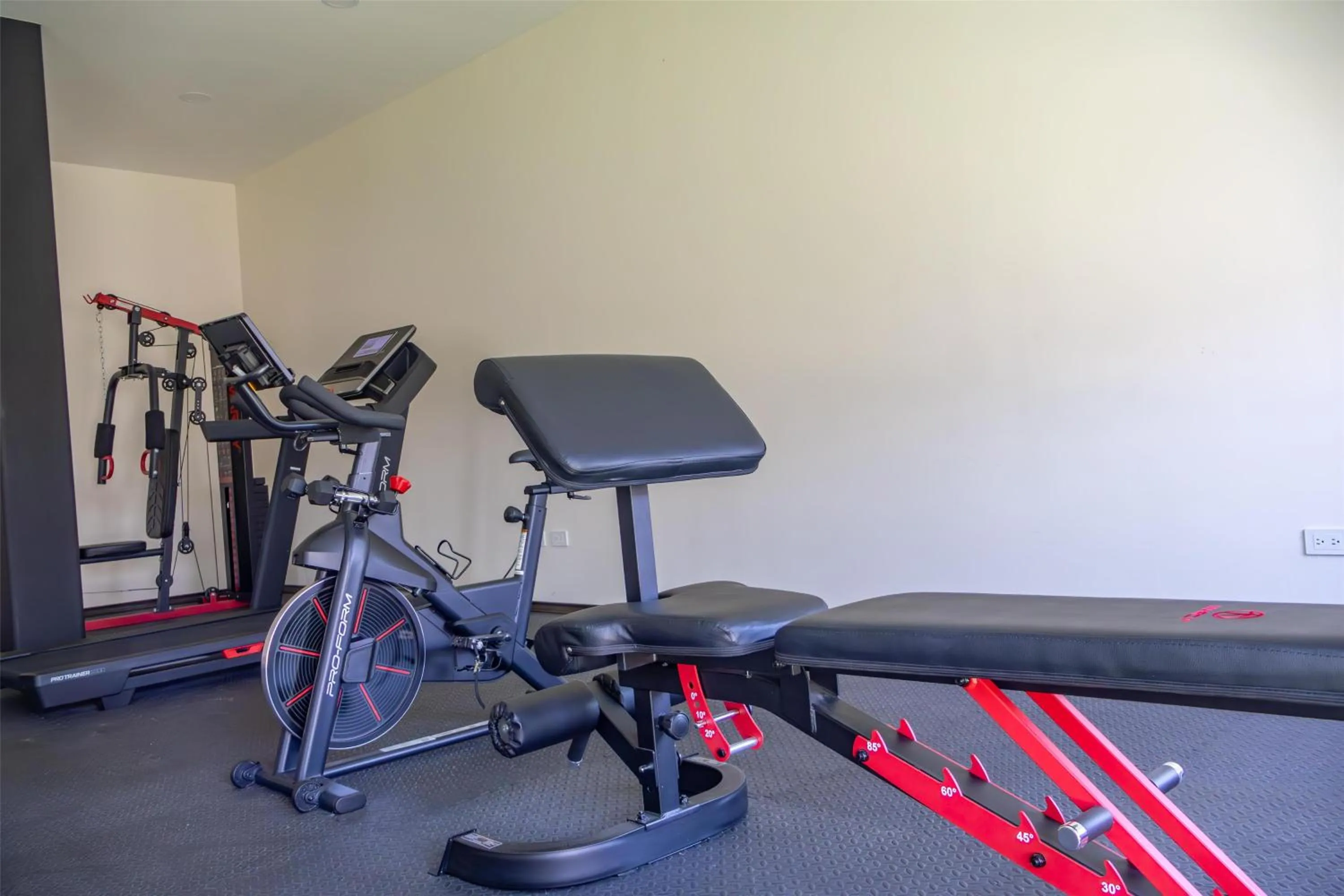 Fitness centre/facilities in Best Western Plus Sacramento