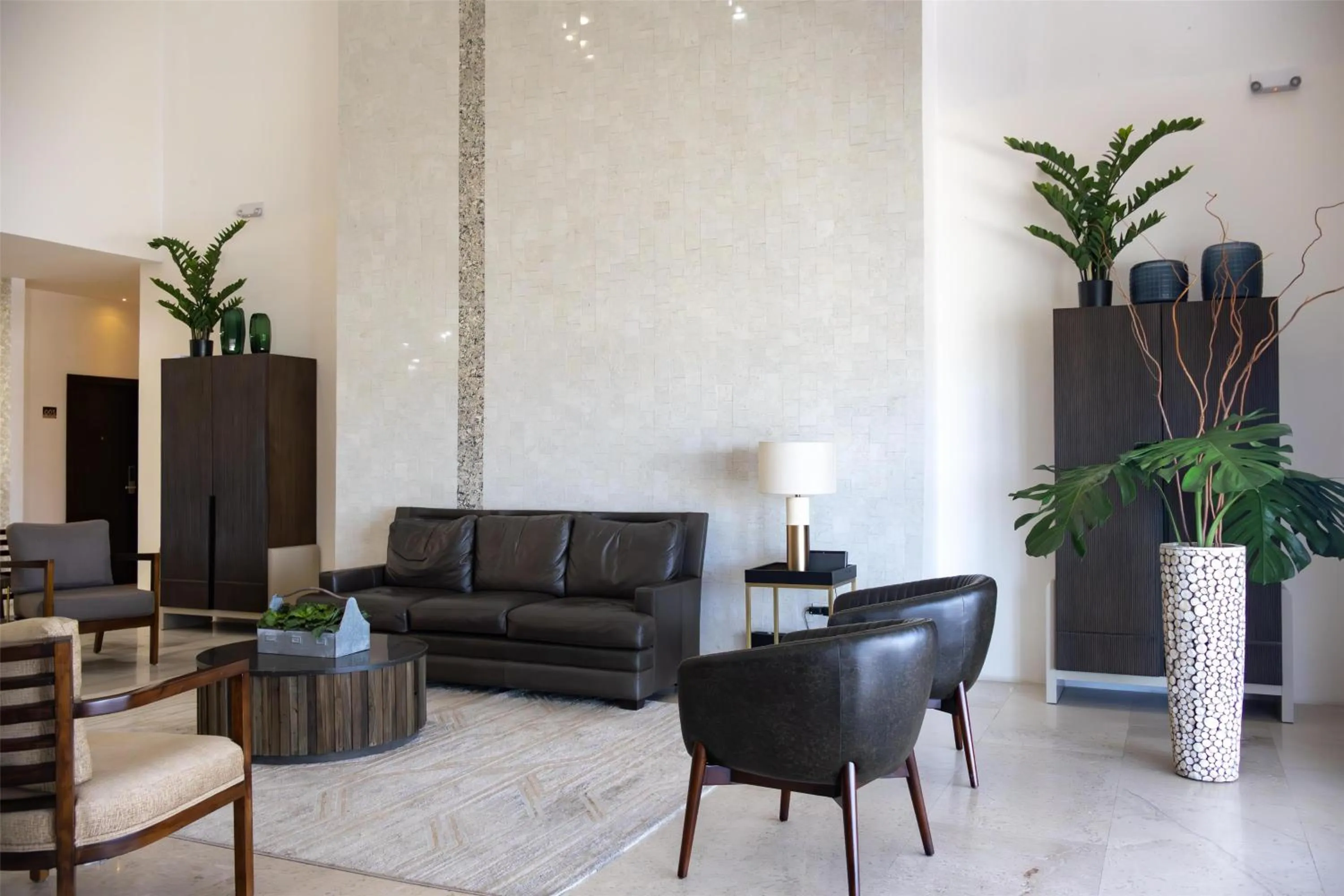 Lobby or reception in Best Western Plus Sacramento