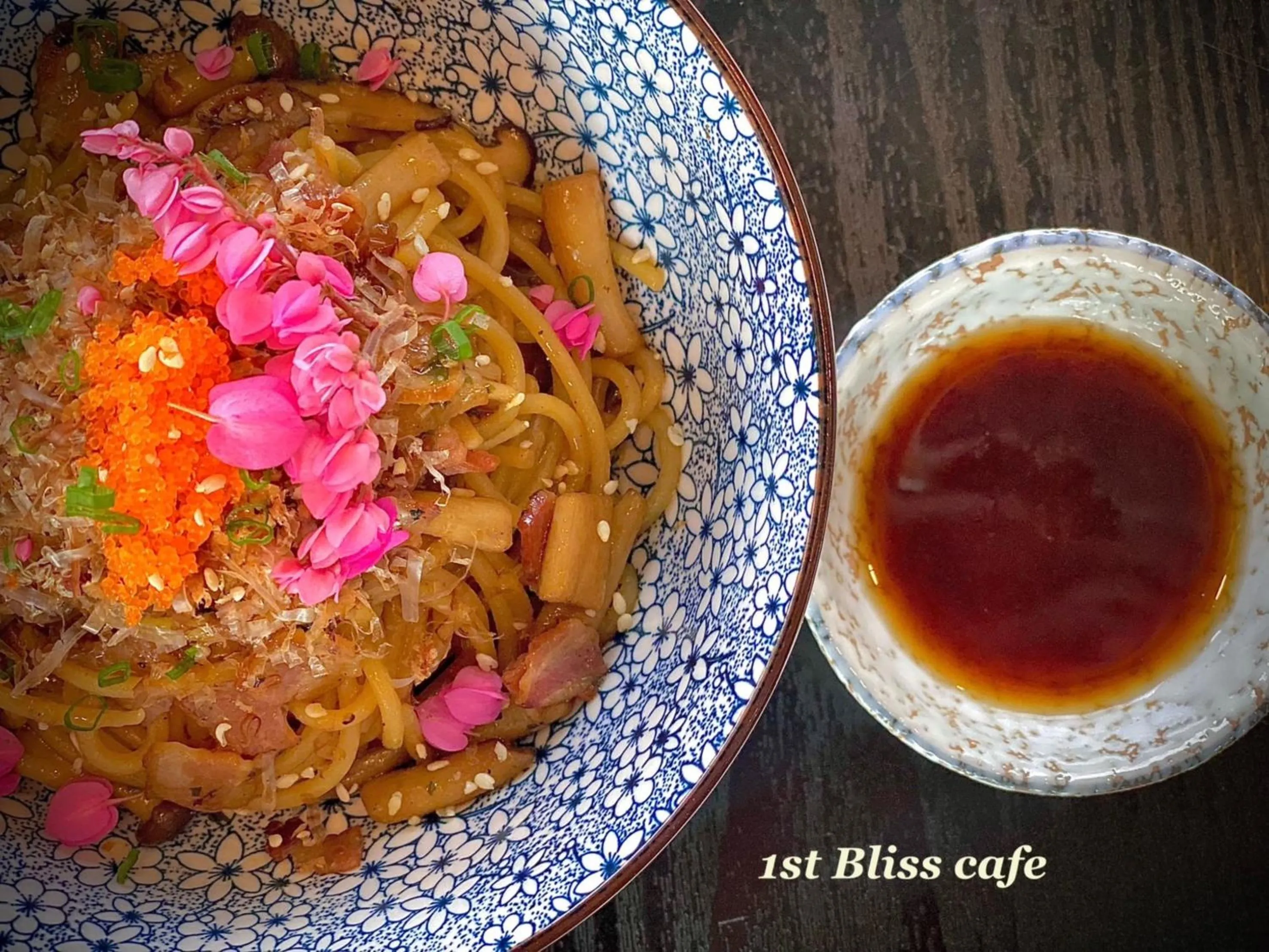 Restaurant/places to eat in Penguin Villa Resort & Bistro