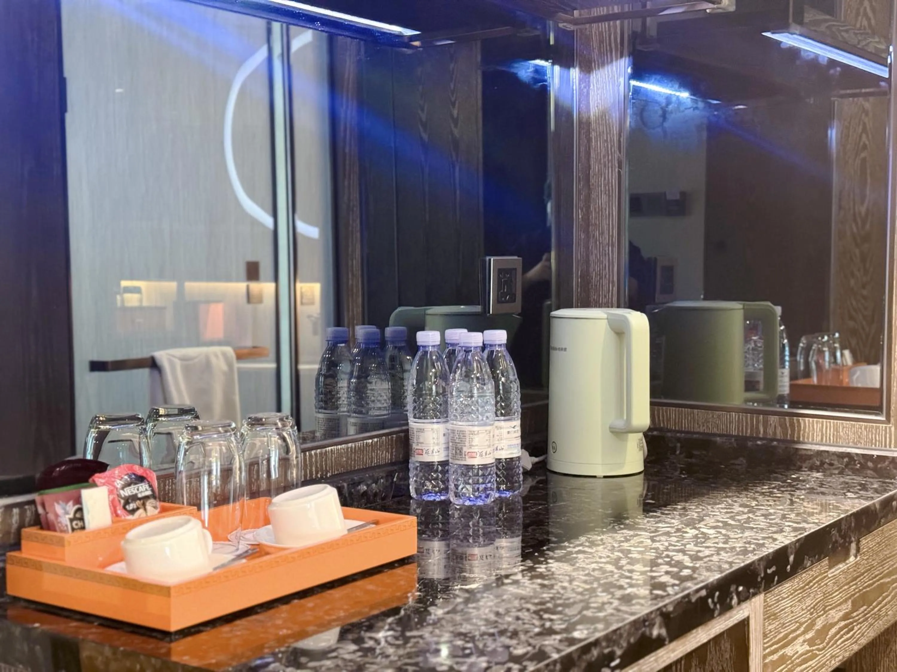 Beijing Xiamenair Jianianhua Hotel