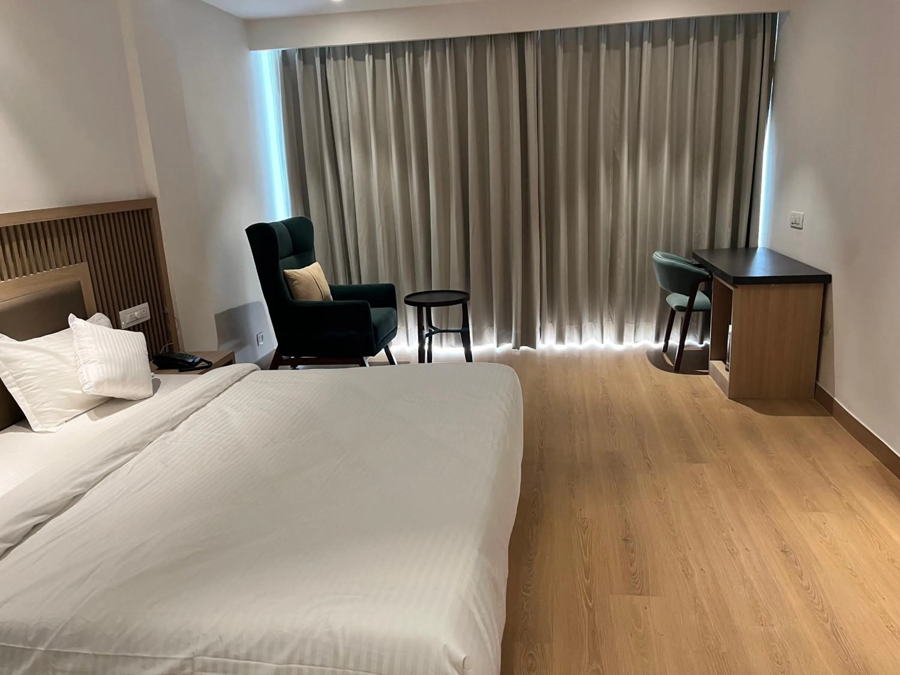 Bedroom, Bed in Pride Inn