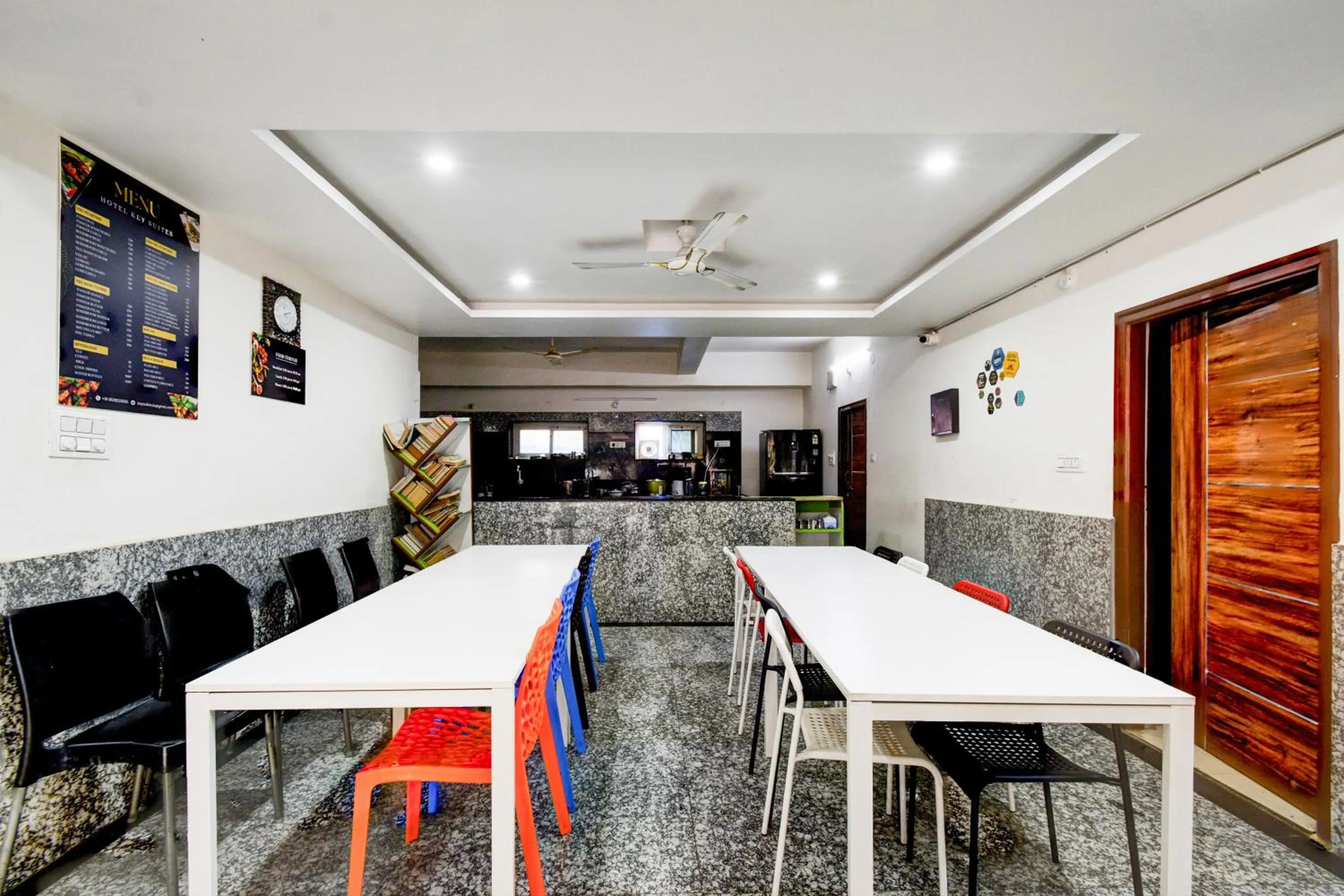 Restaurant/places to eat in Super Collection O DLF CyberCity Hyderabad Formerly Key Suites