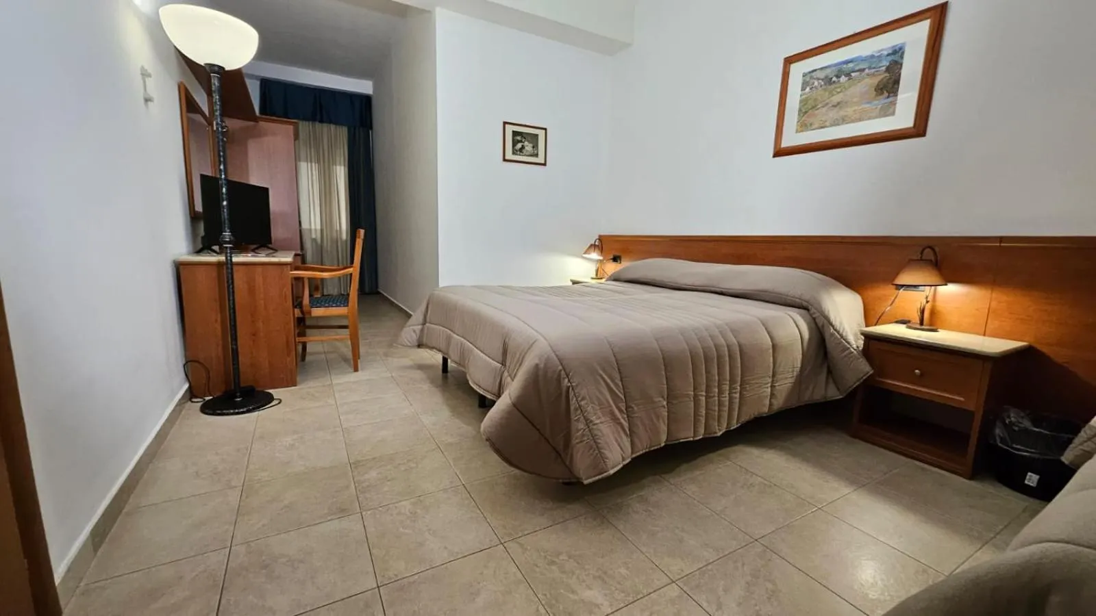 Photo of the whole room, Bed in GH Hotel