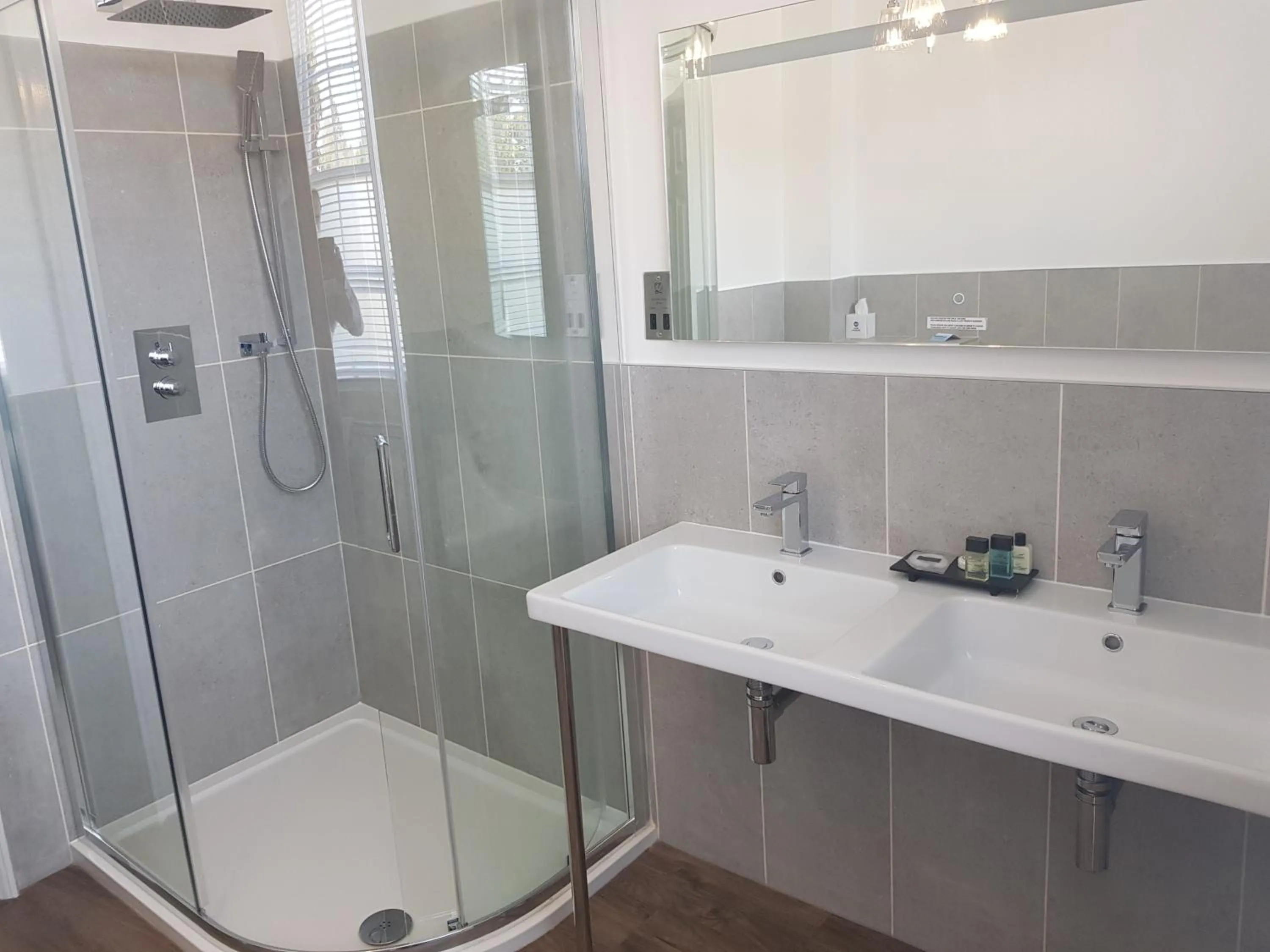 Bathroom in Moore Place Hotel, BW Signature Collection