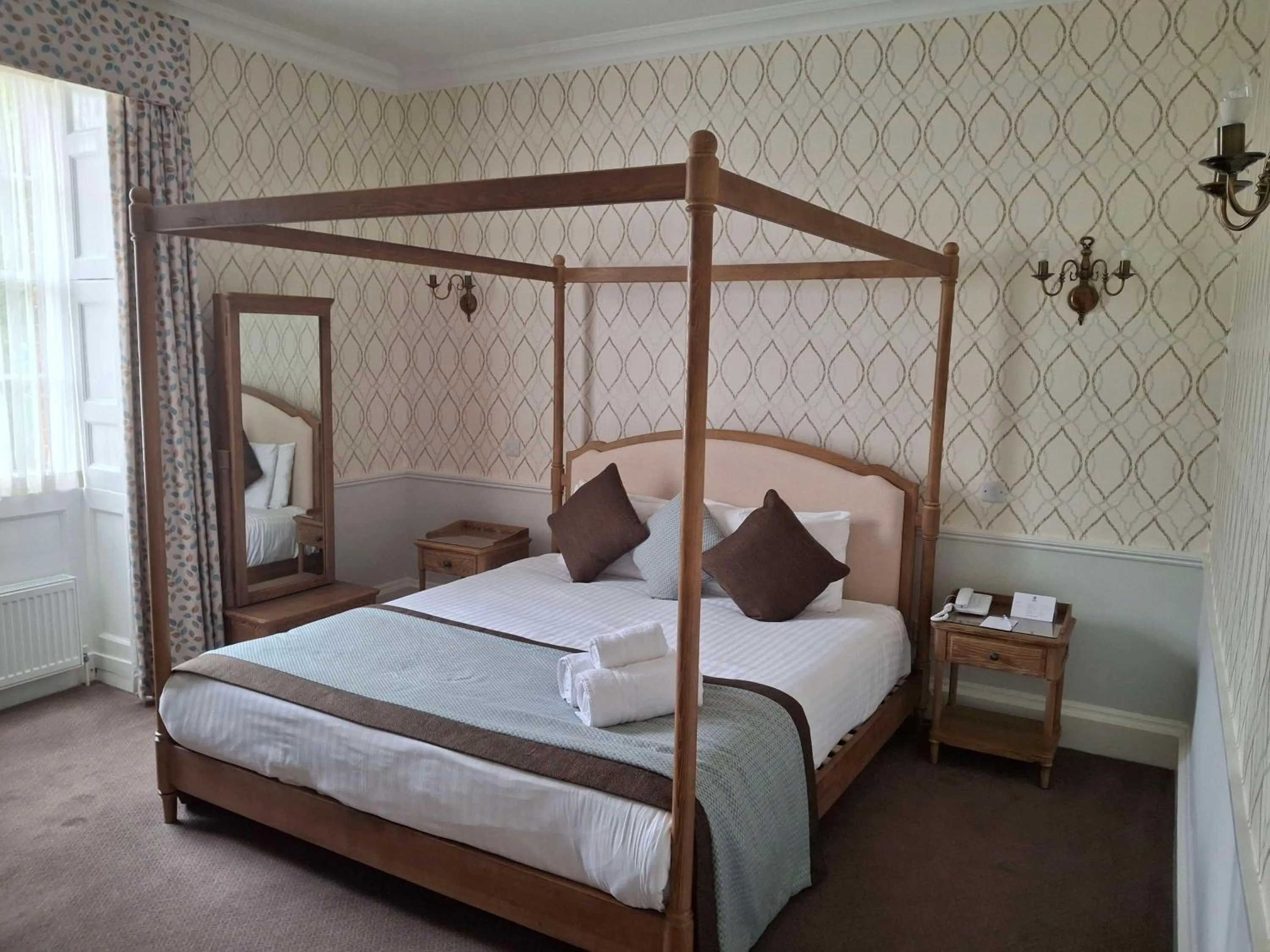 Photo of the whole room, Bed in Moore Place Hotel, BW Signature Collection