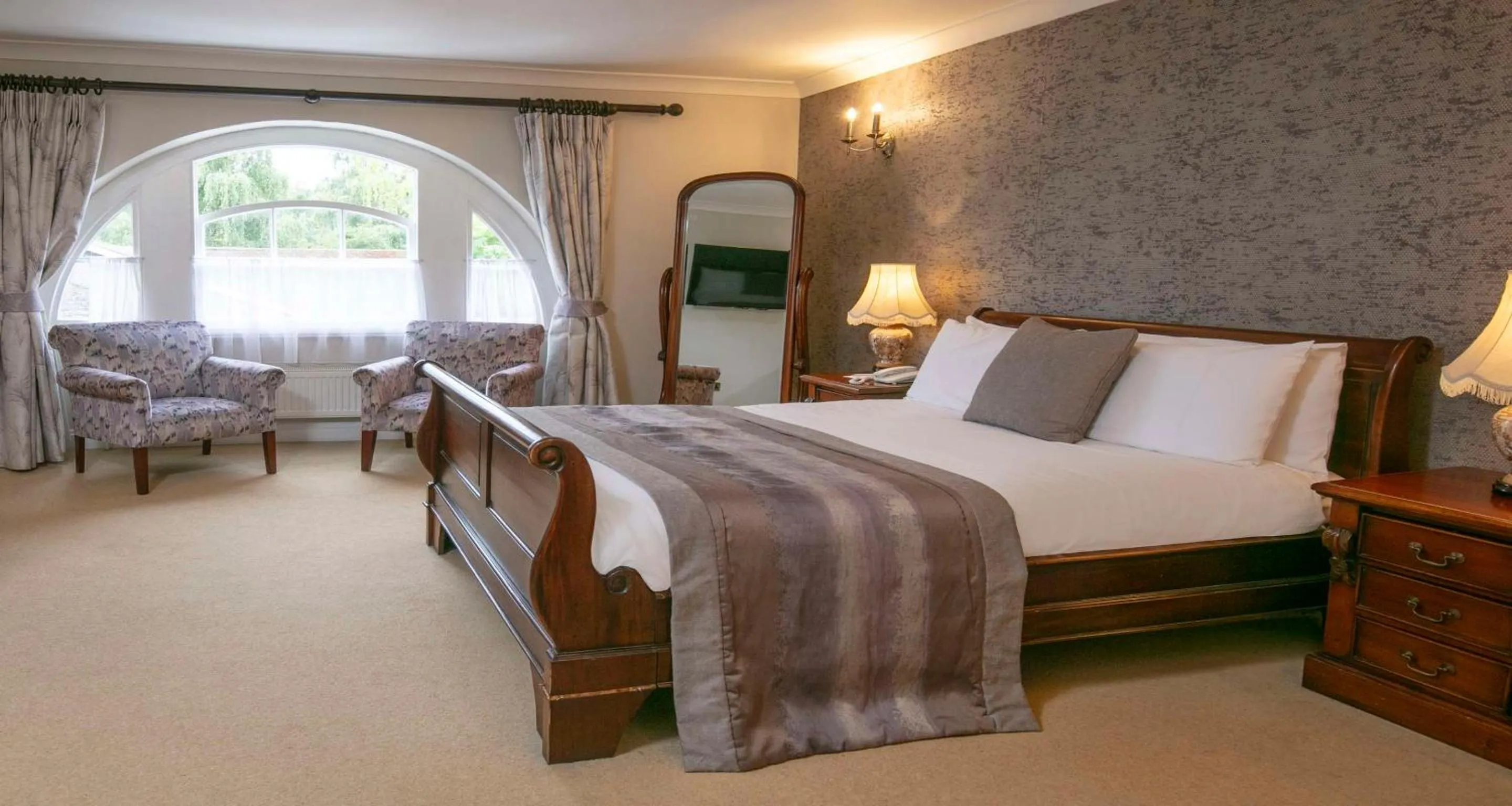 Bedroom, Bed in Moore Place Hotel, BW Signature Collection