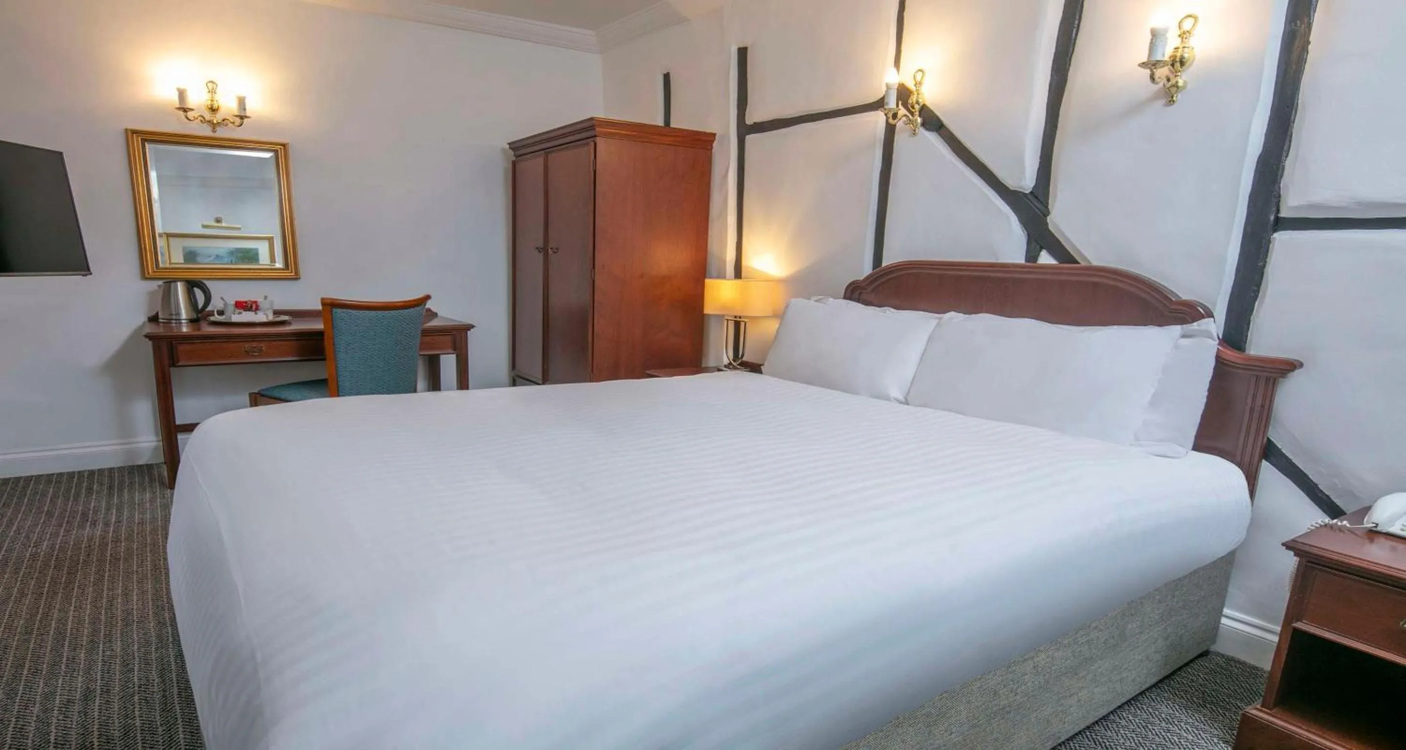 Bedroom, Bed in Moore Place Hotel, BW Signature Collection