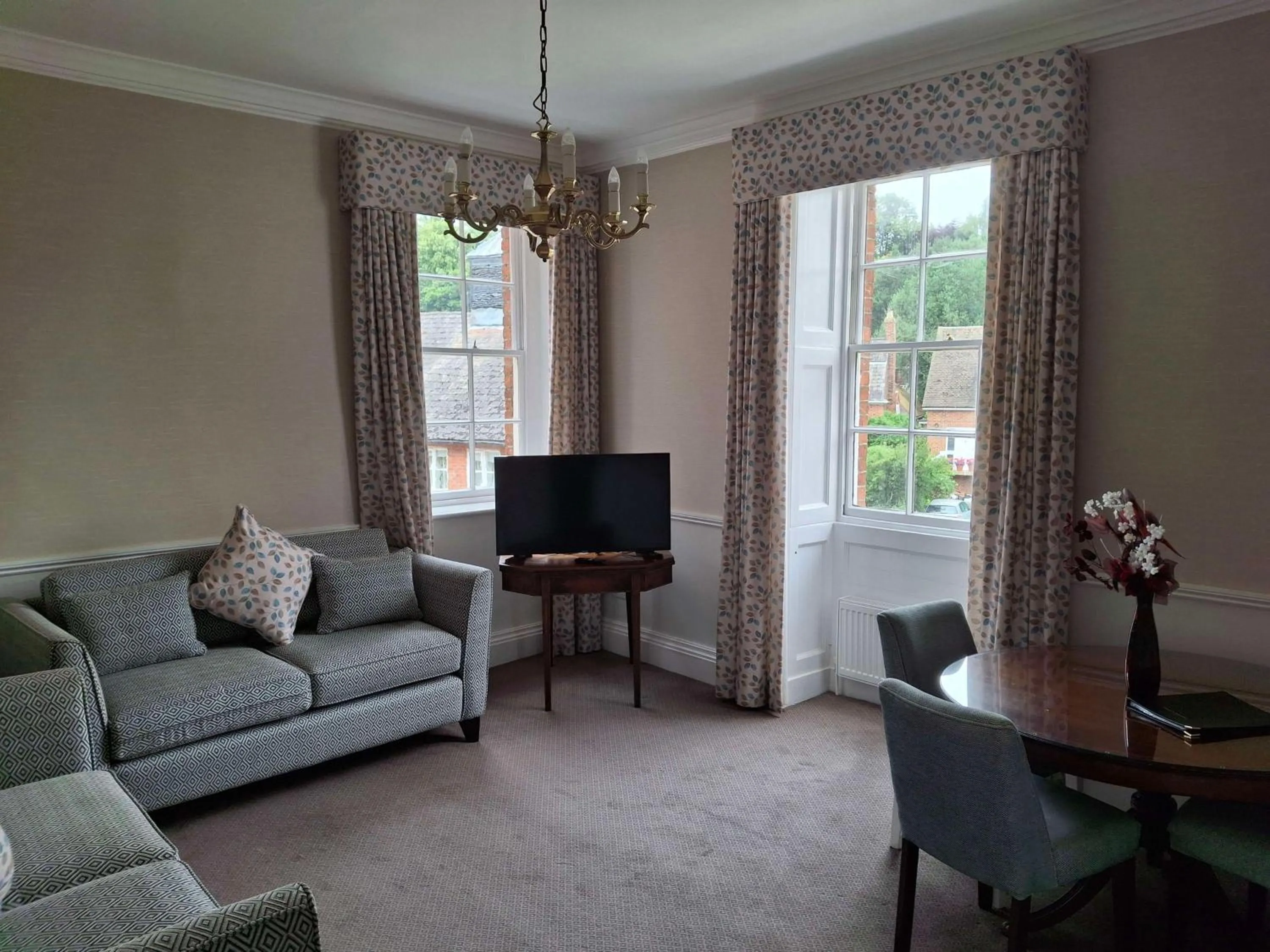 Photo of the whole room in Moore Place Hotel, BW Signature Collection