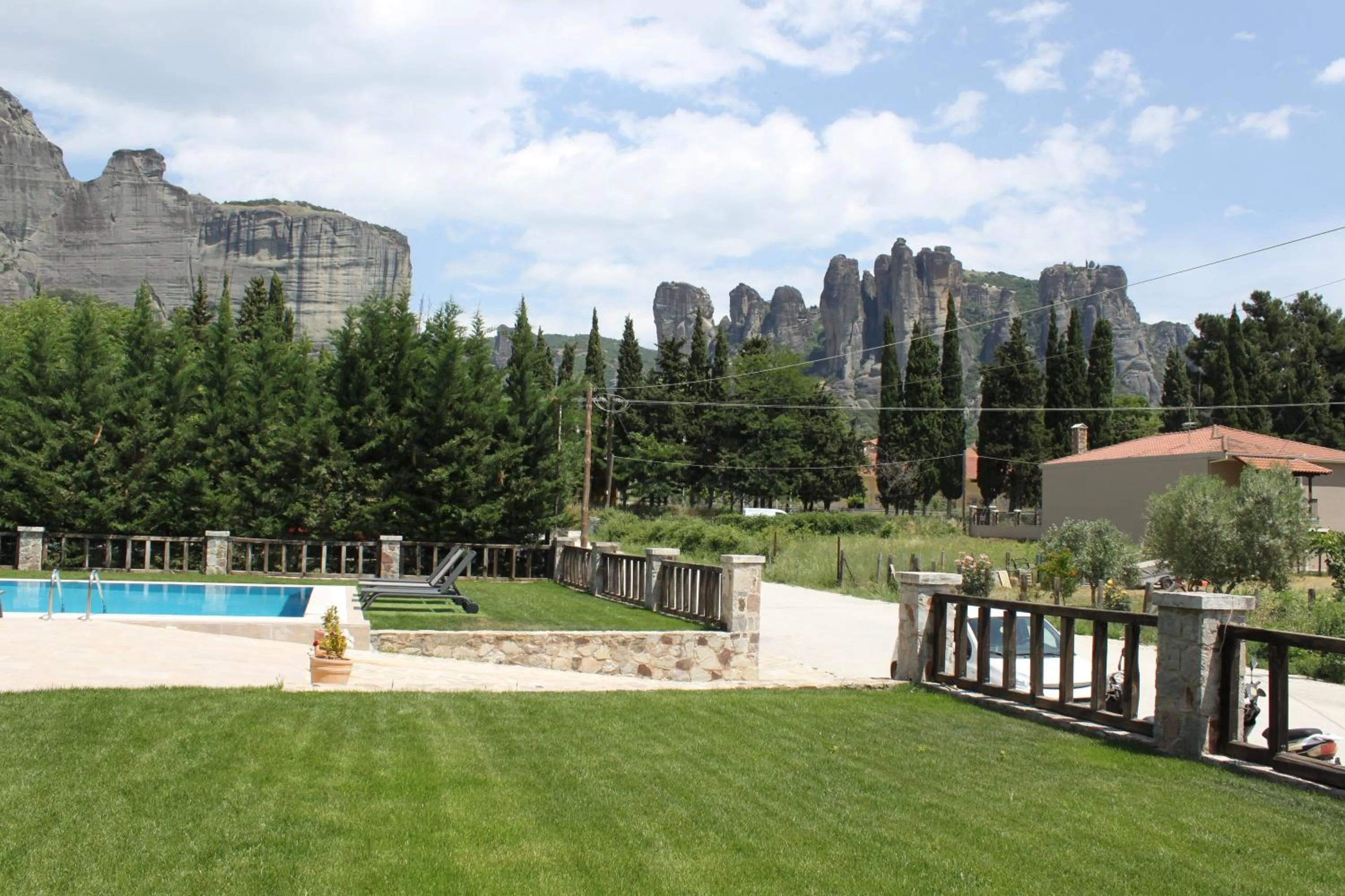 Monastiri Guesthouse