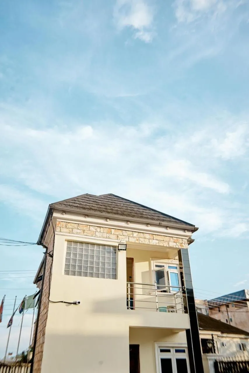 victoria inn hotel and suite