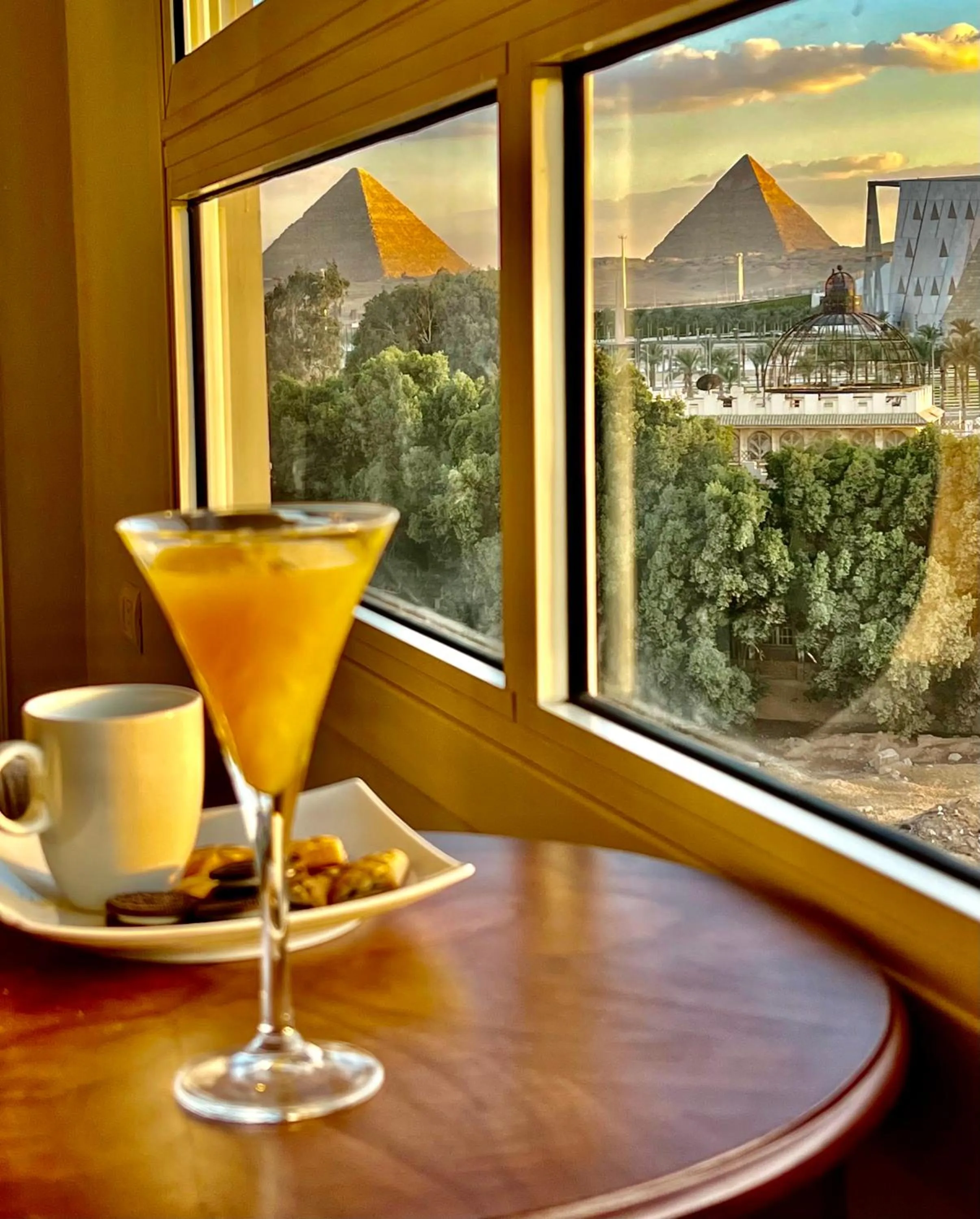 Mountain view in New Museum, Pyramids inn