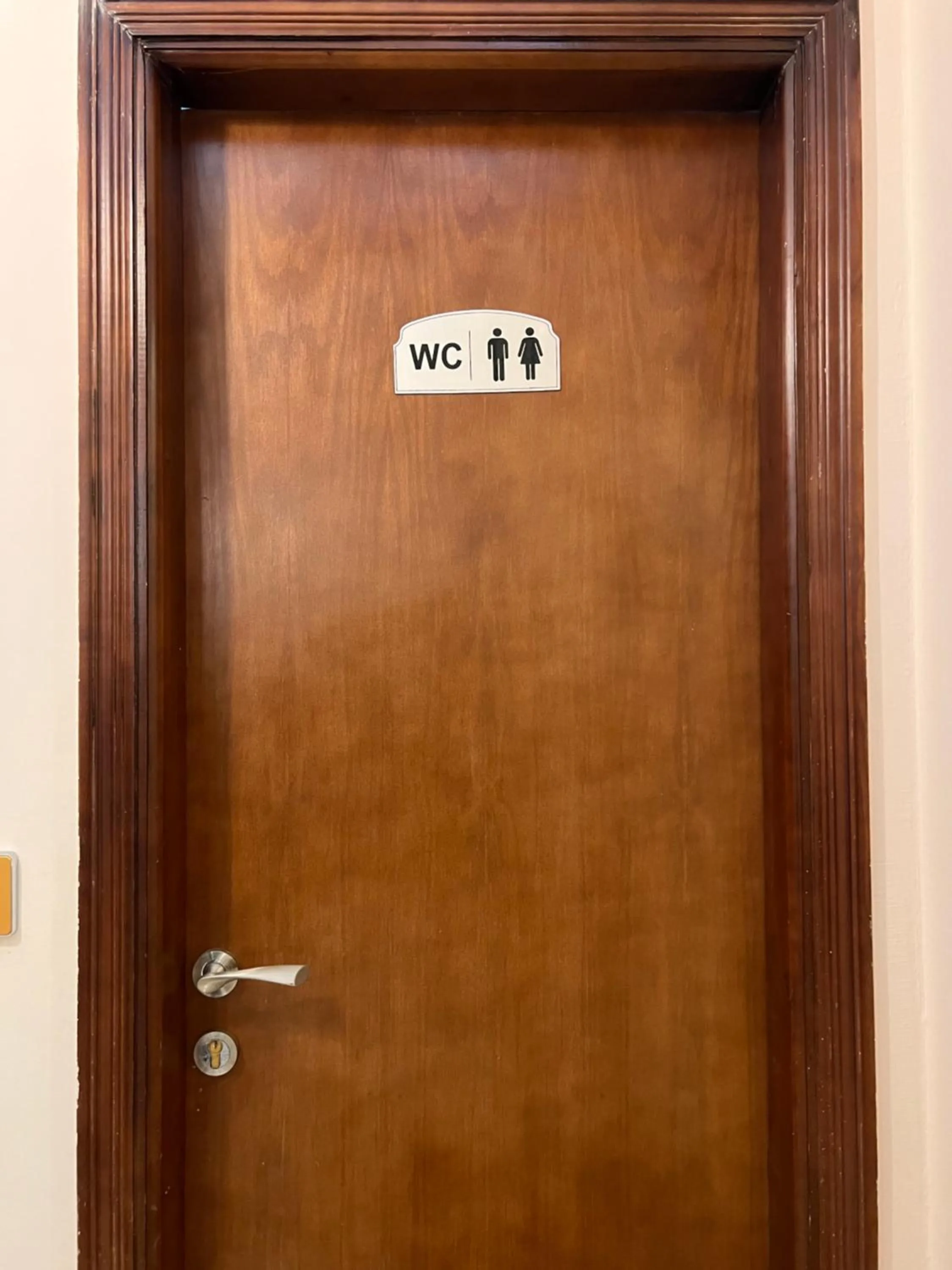 Bathroom in New Museum, Pyramids inn