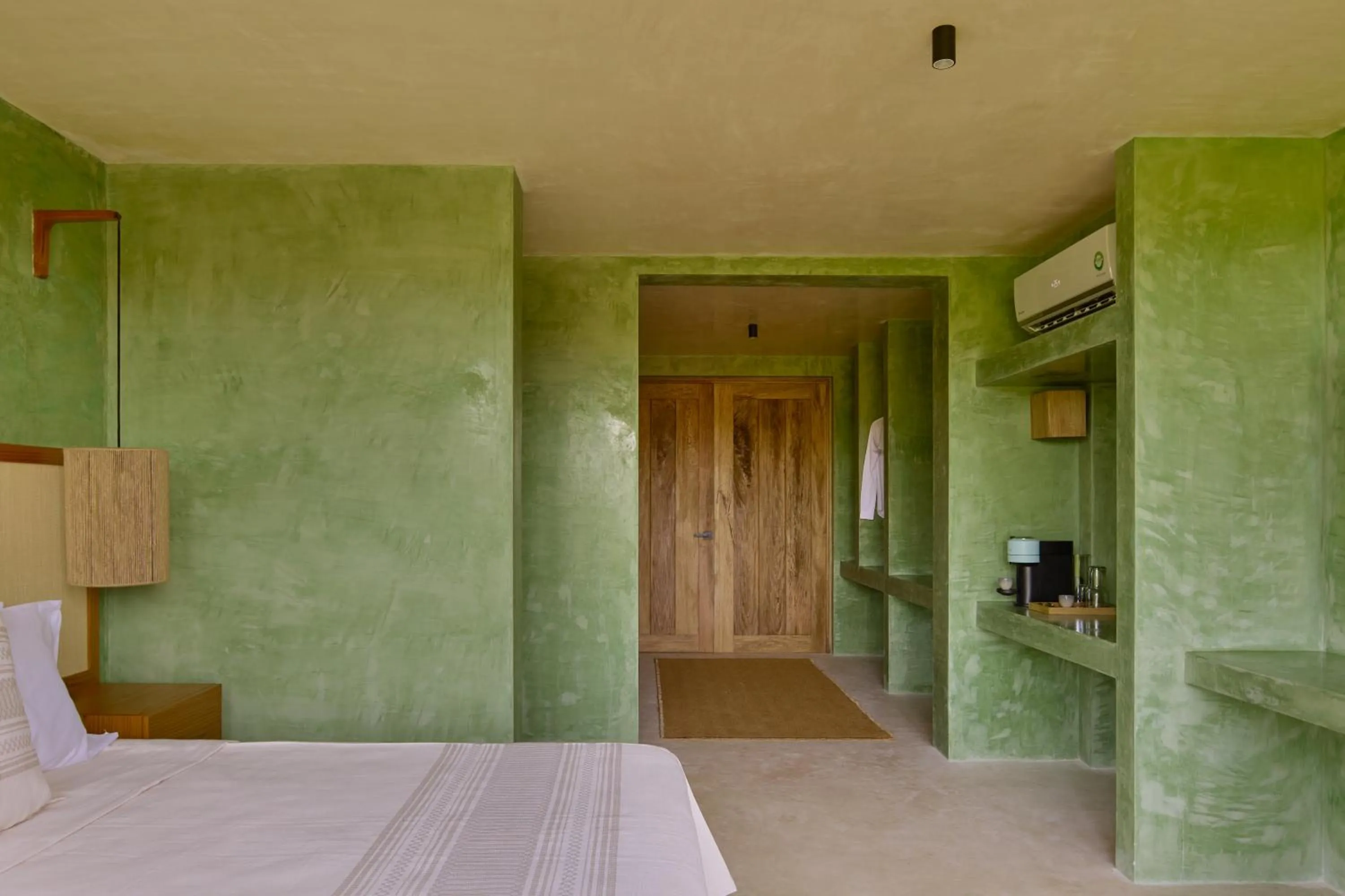 TV and multimedia, Bed in Punta Nayaá - Adults Only