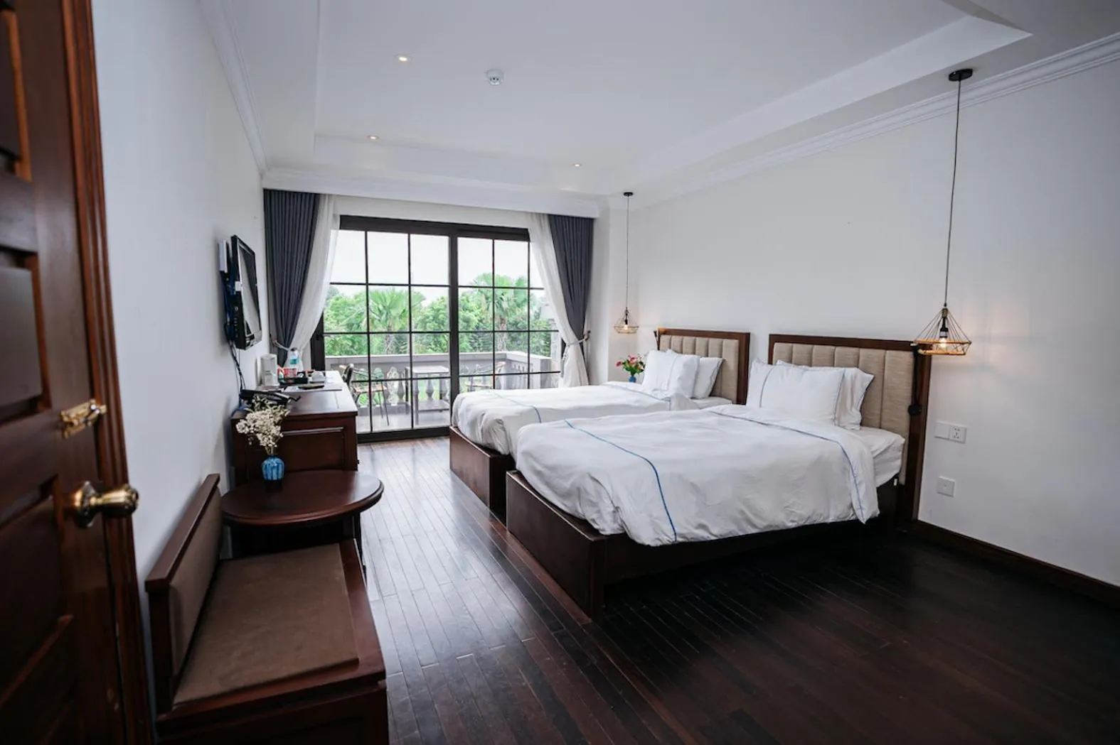 Bed in Paradise Soc Son Resort